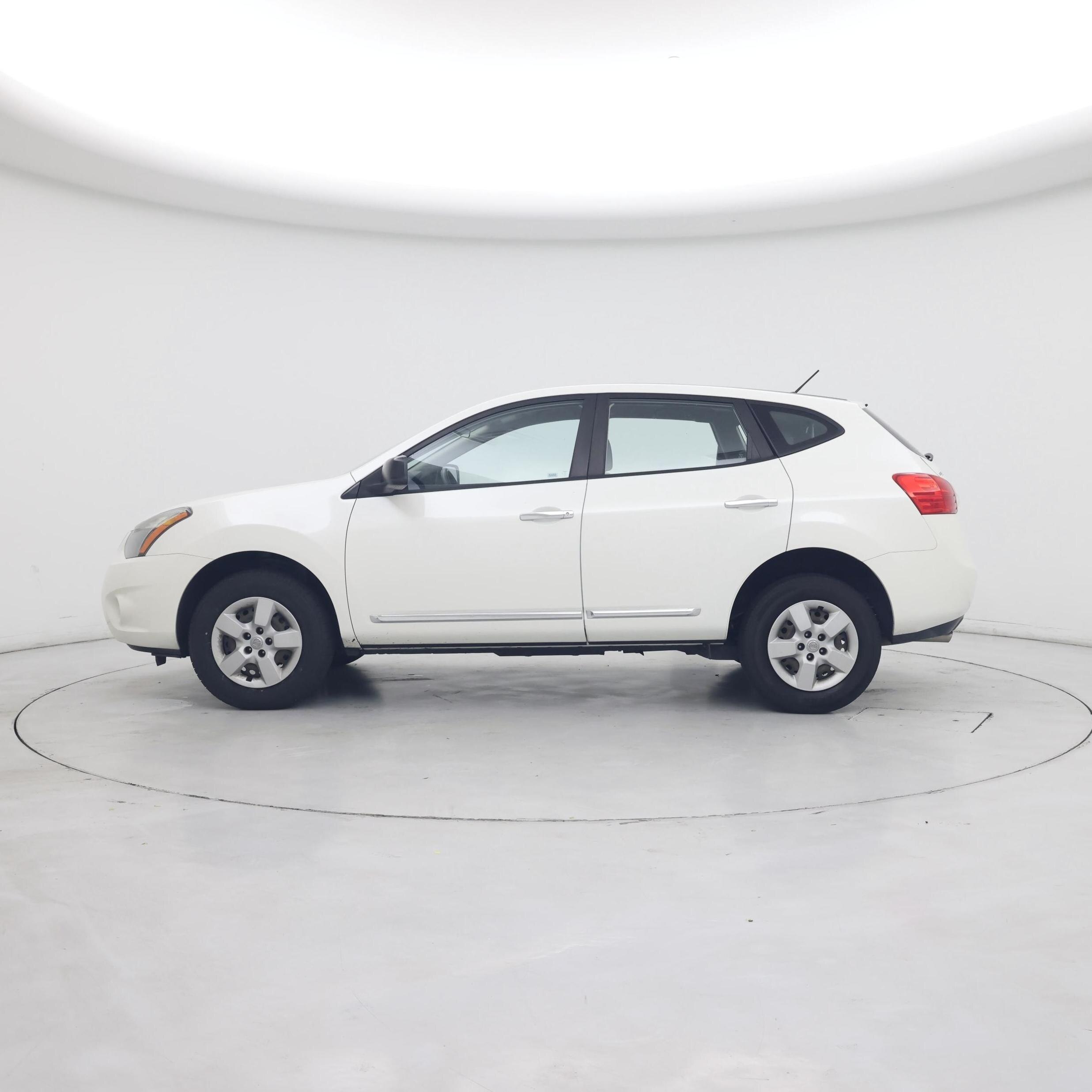 Thumbnail: 2015 Nissan Rogue - 3