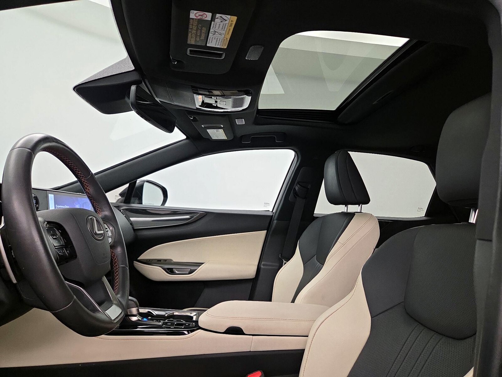 Sunroof(s) & Overhead Airbags