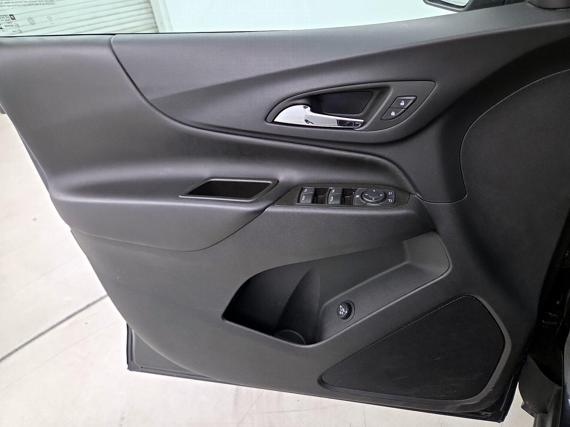 Thumbnail: 2023 Chevrolet Equinox - 12