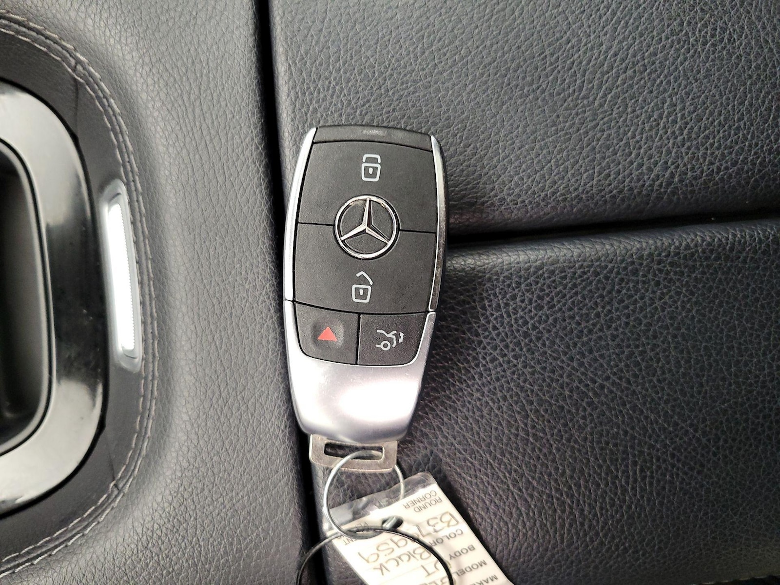 2025 Mercedes-Benz GLE GLE450E - Photo 24