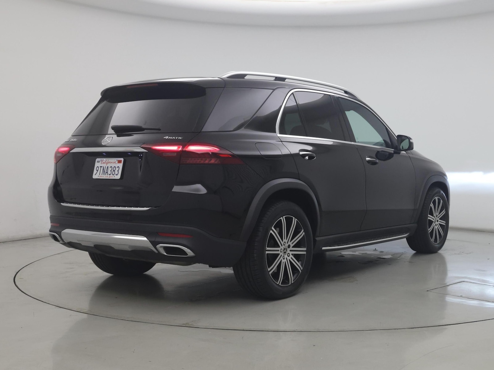 2025 Mercedes-Benz GLE GLE450E - Photo 9