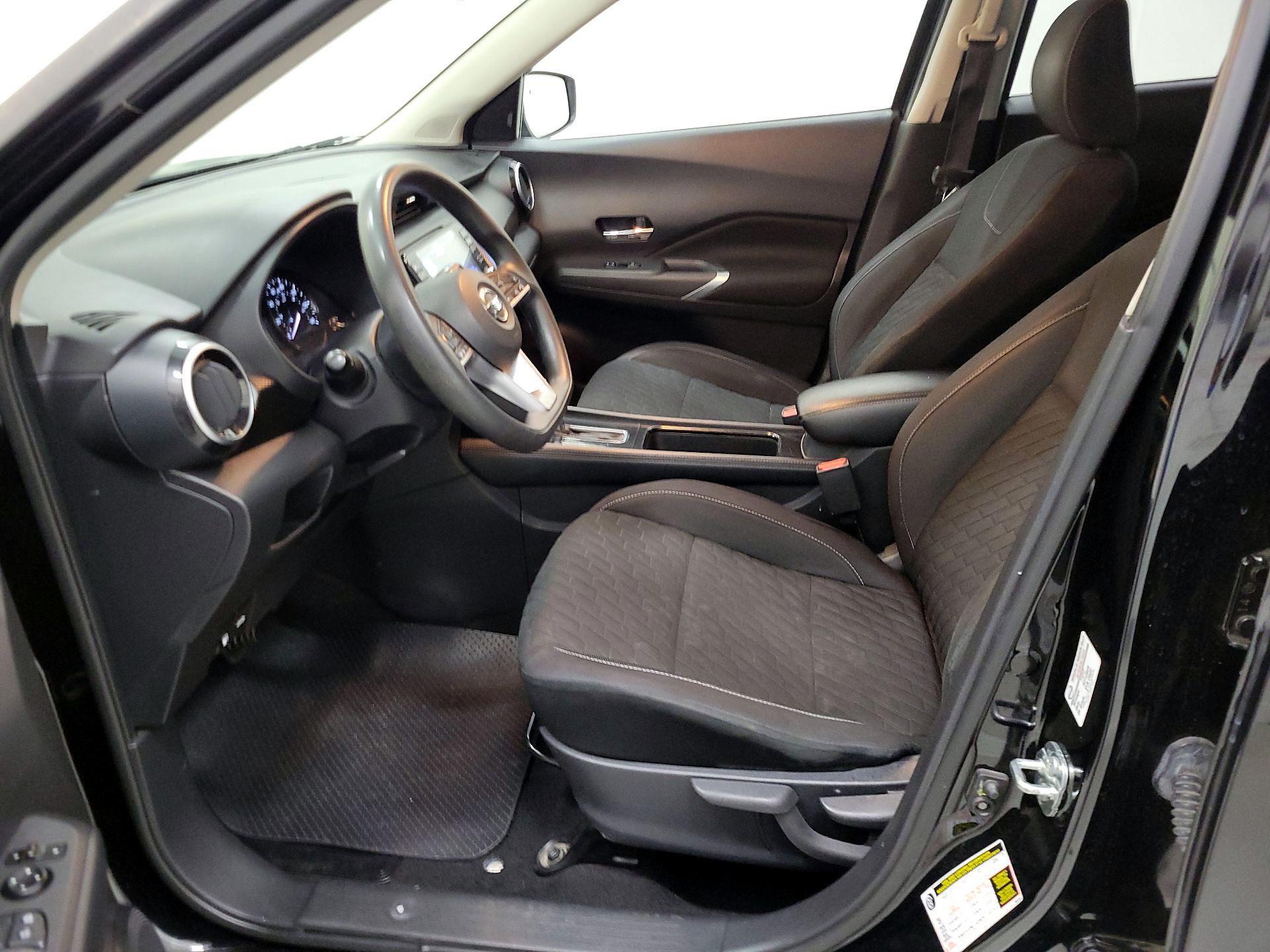 Thumbnail: 2021 Nissan Kicks - 11