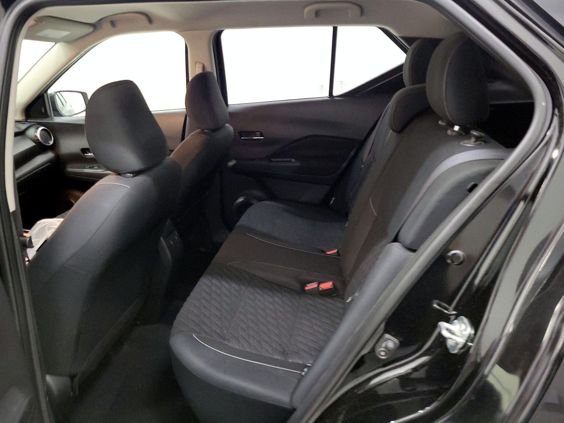 Thumbnail: 2021 Nissan Kicks - 19