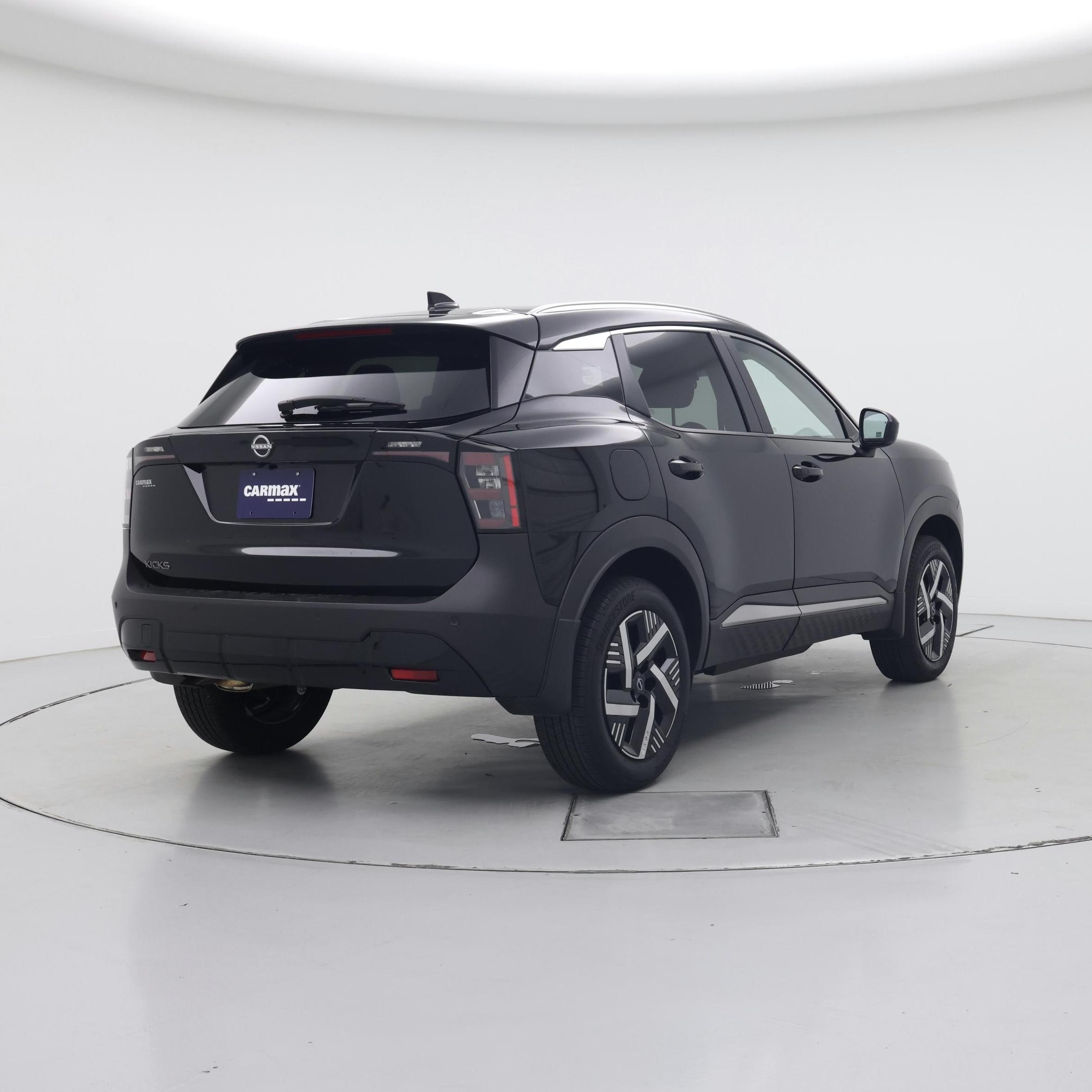 Thumbnail: 2026 Nissan Kicks - 8