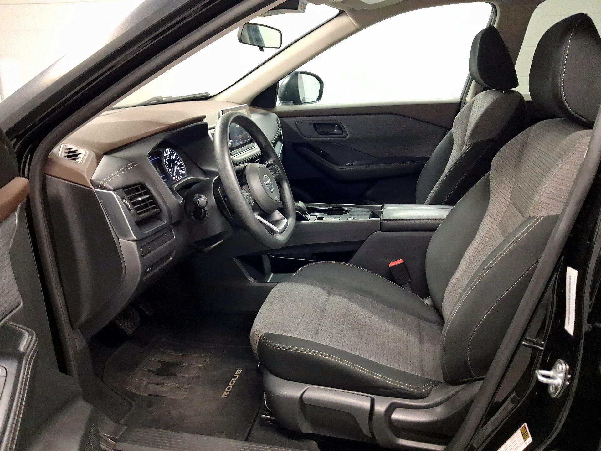 Thumbnail: 2021 Nissan Rogue - 9