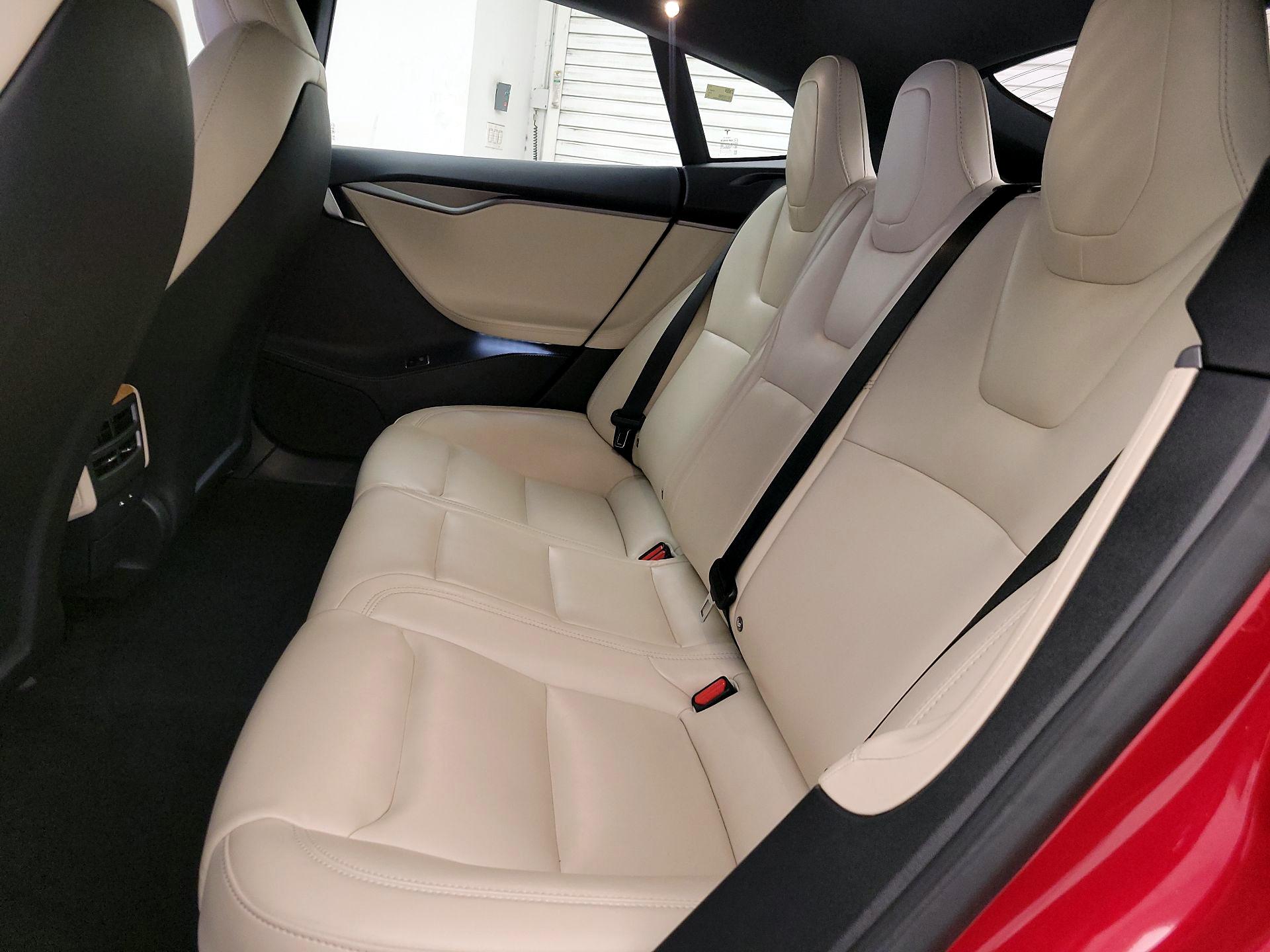 Thumbnail: 2020 Tesla Model S - 18
