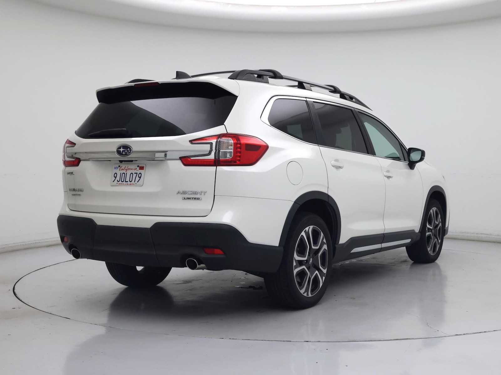 2024 Subaru Ascent Limited - Photo 9