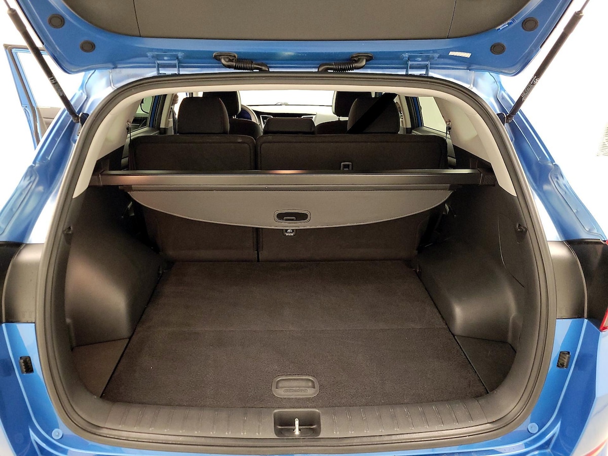 Trunk/Cargo (Seats Up)