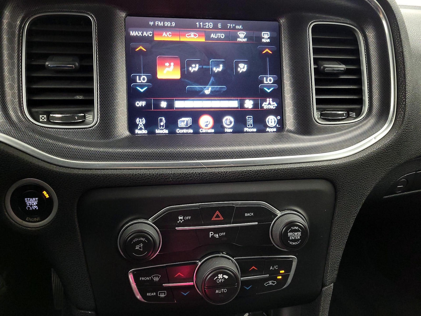 2015 Dodge Charger SXT - Photo 16