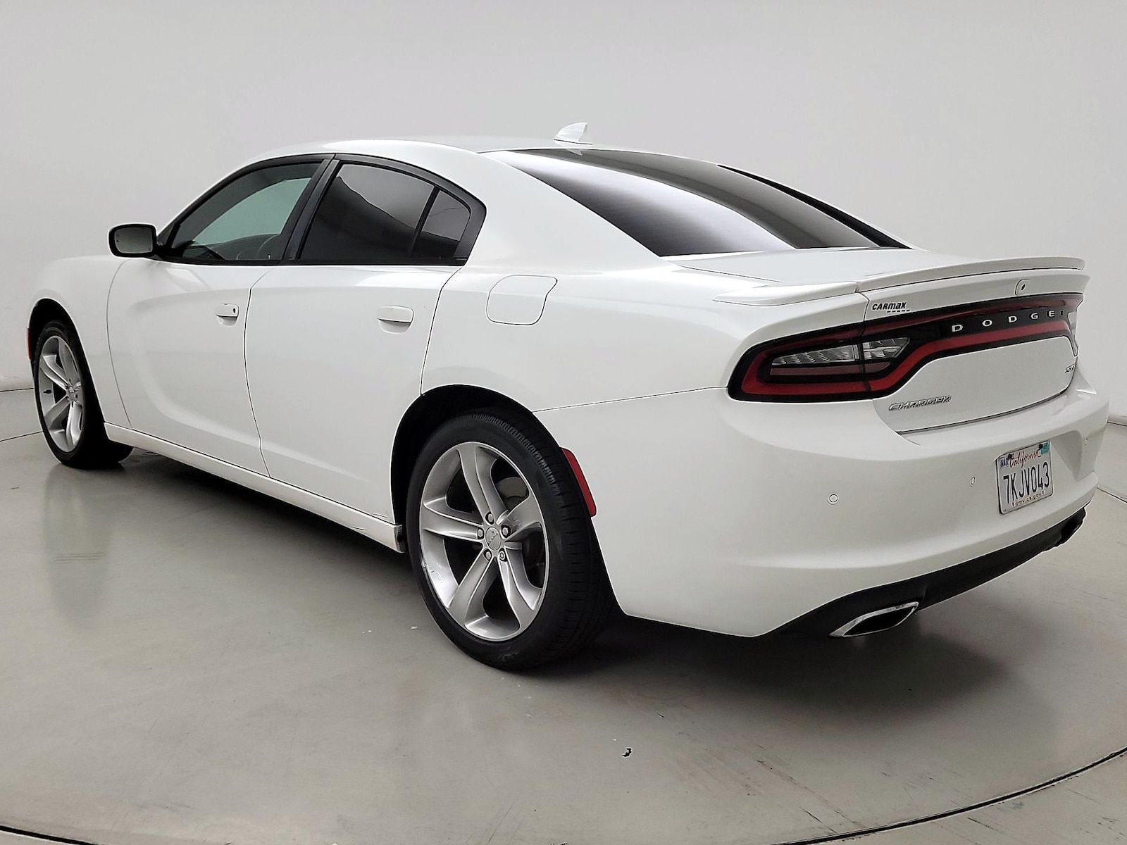 2015 Dodge Charger SXT - Photo 7