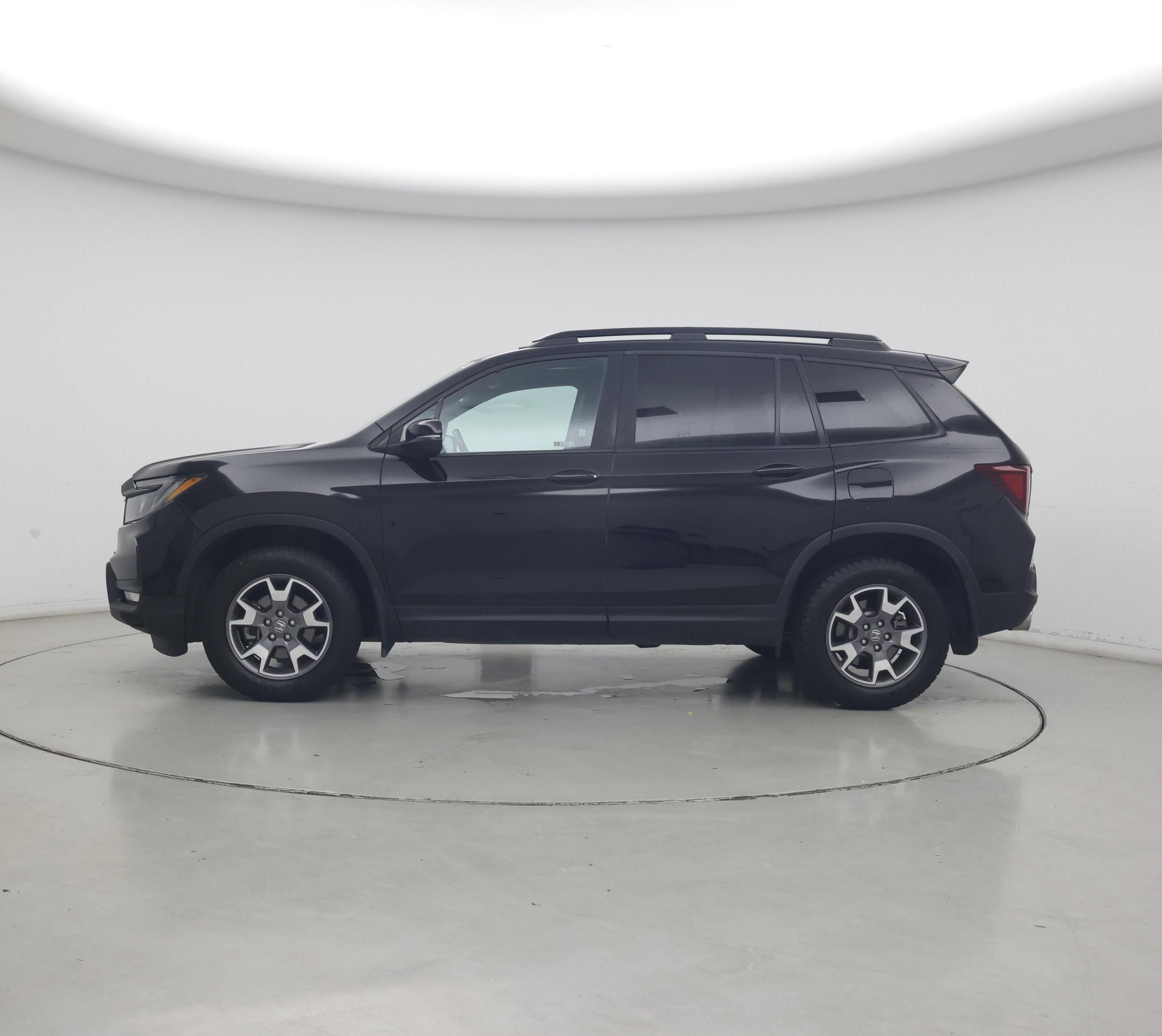 Thumbnail: 2023 Honda Passport - 3