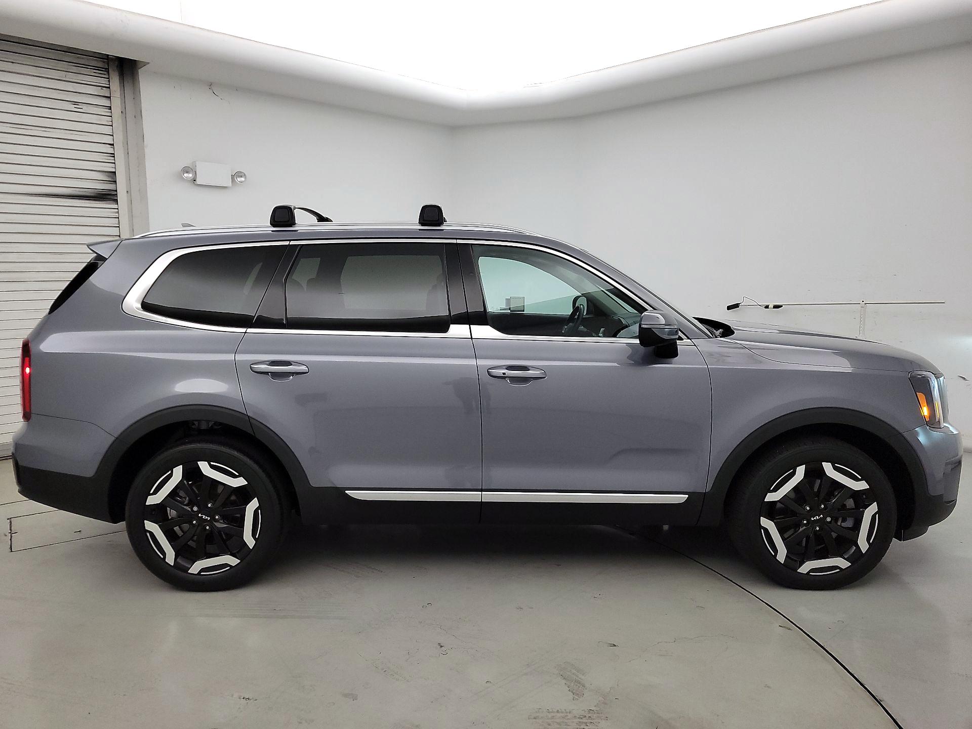 Thumbnail: 2024 Kia Telluride - 4