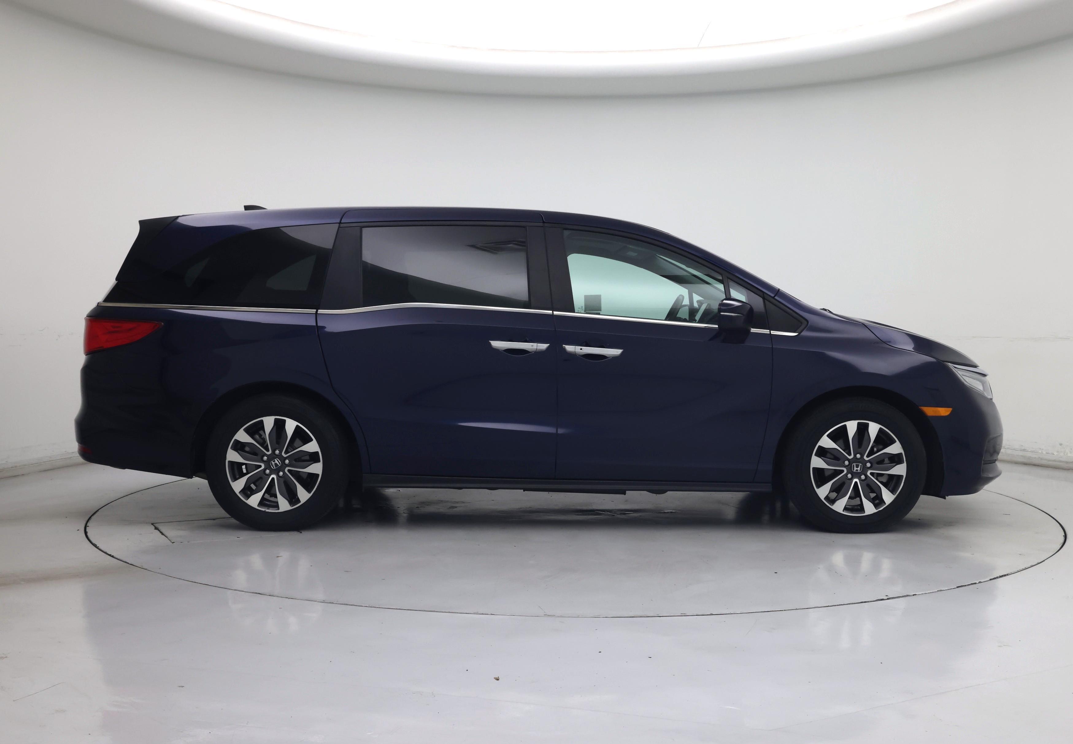 Thumbnail: 2023 Honda Odyssey - 7