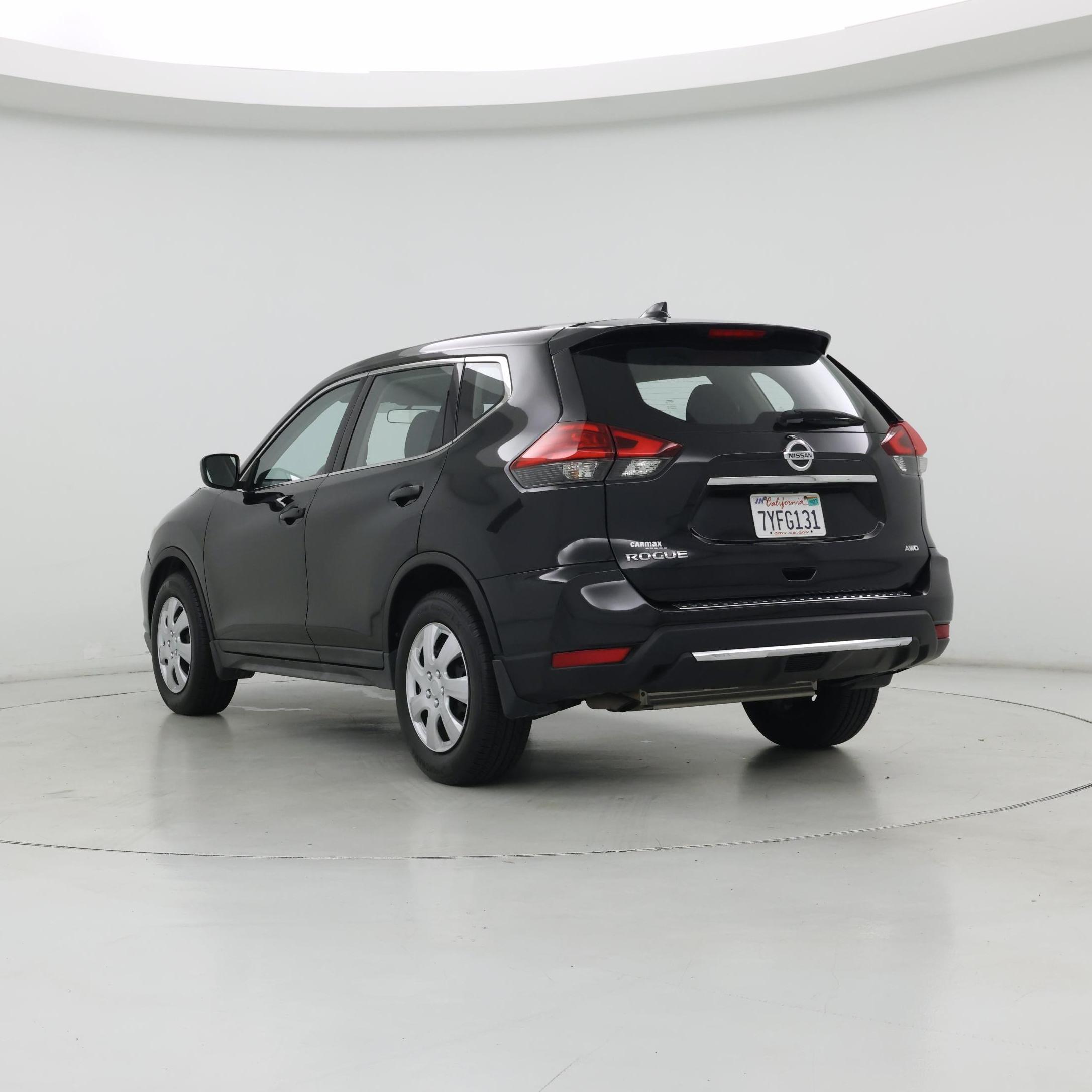 Thumbnail: 2017 Nissan Rogue - 2