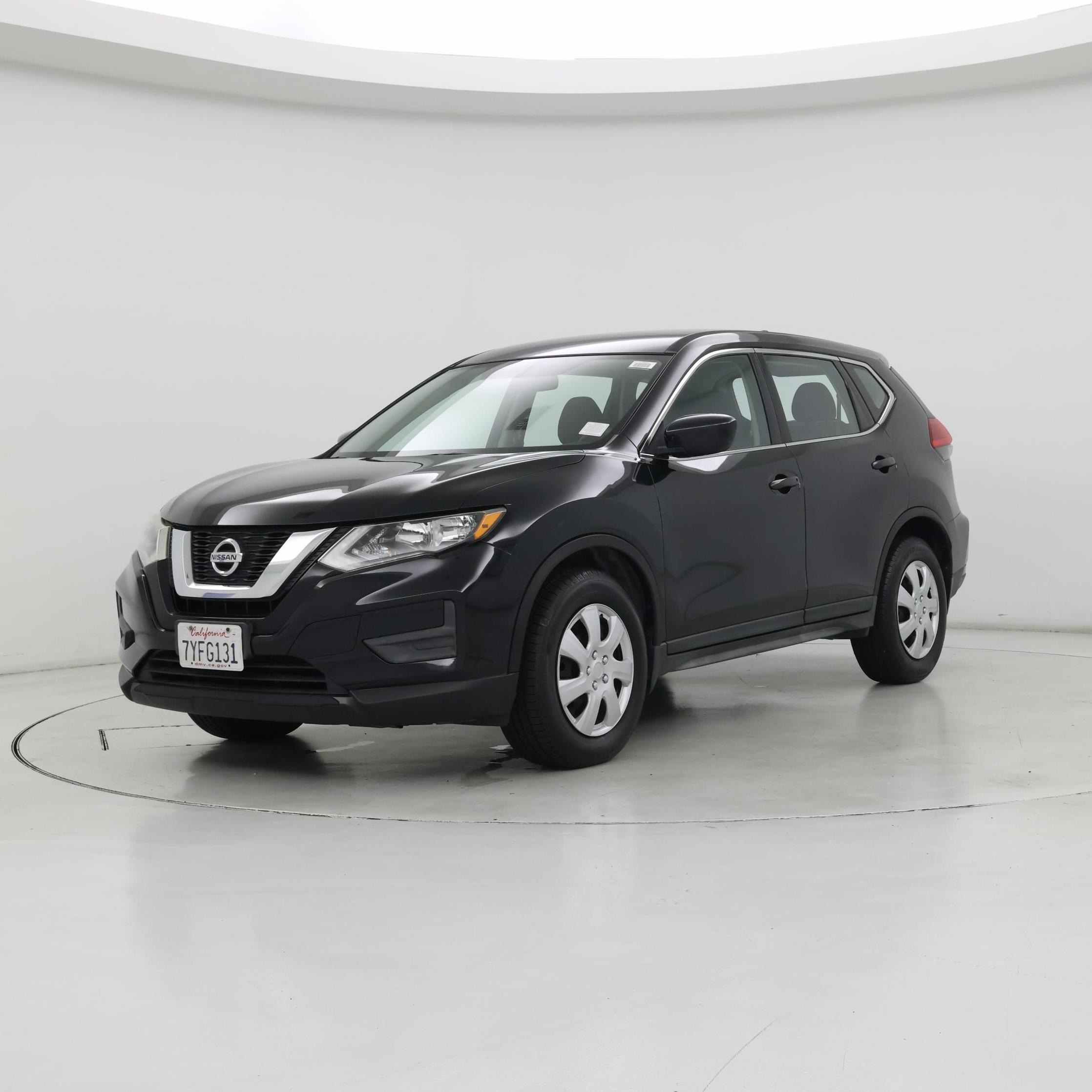 Thumbnail: 2017 Nissan Rogue - 4