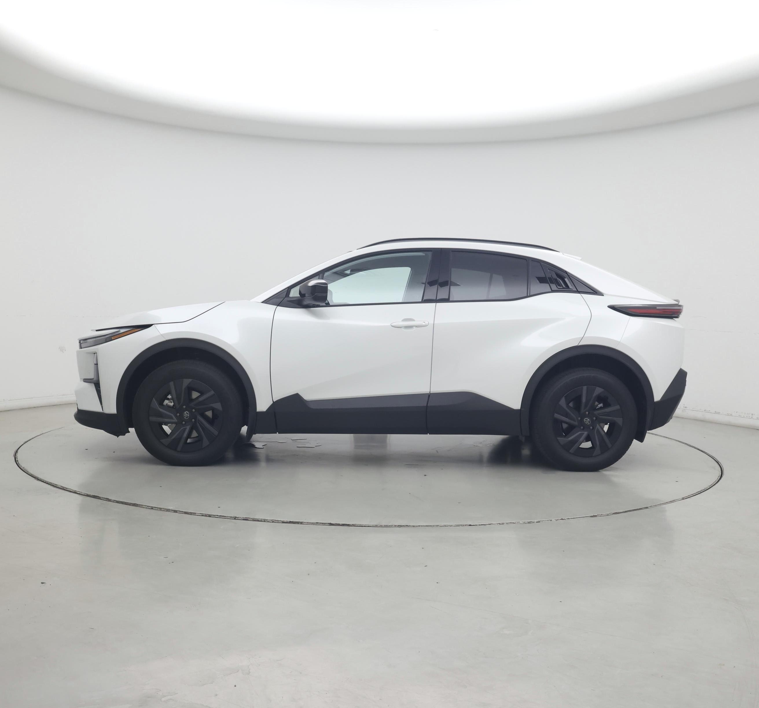Thumbnail: 2026 Toyota C-HR - 3