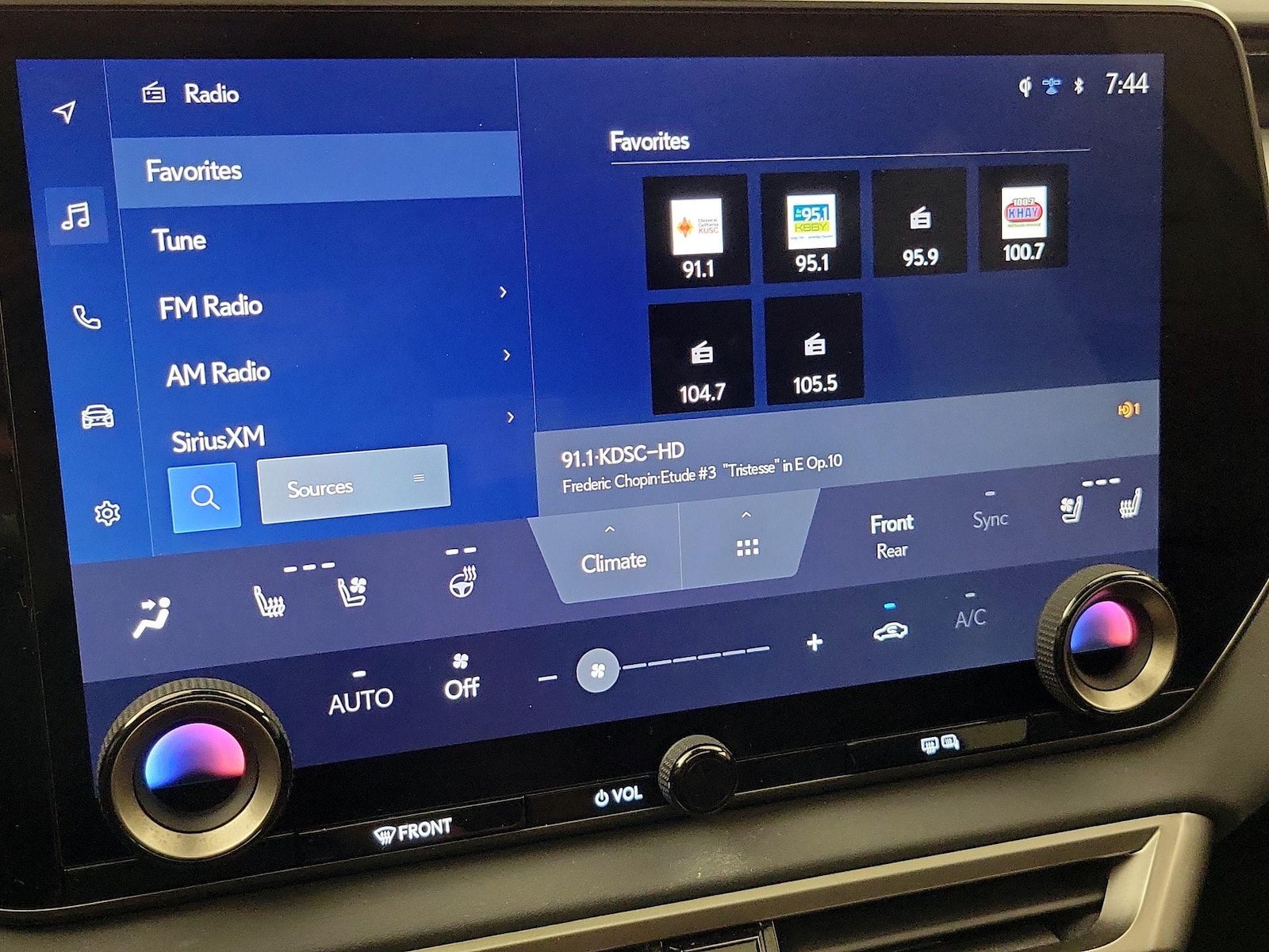 2024 Lexus RX 350 - Photo 17