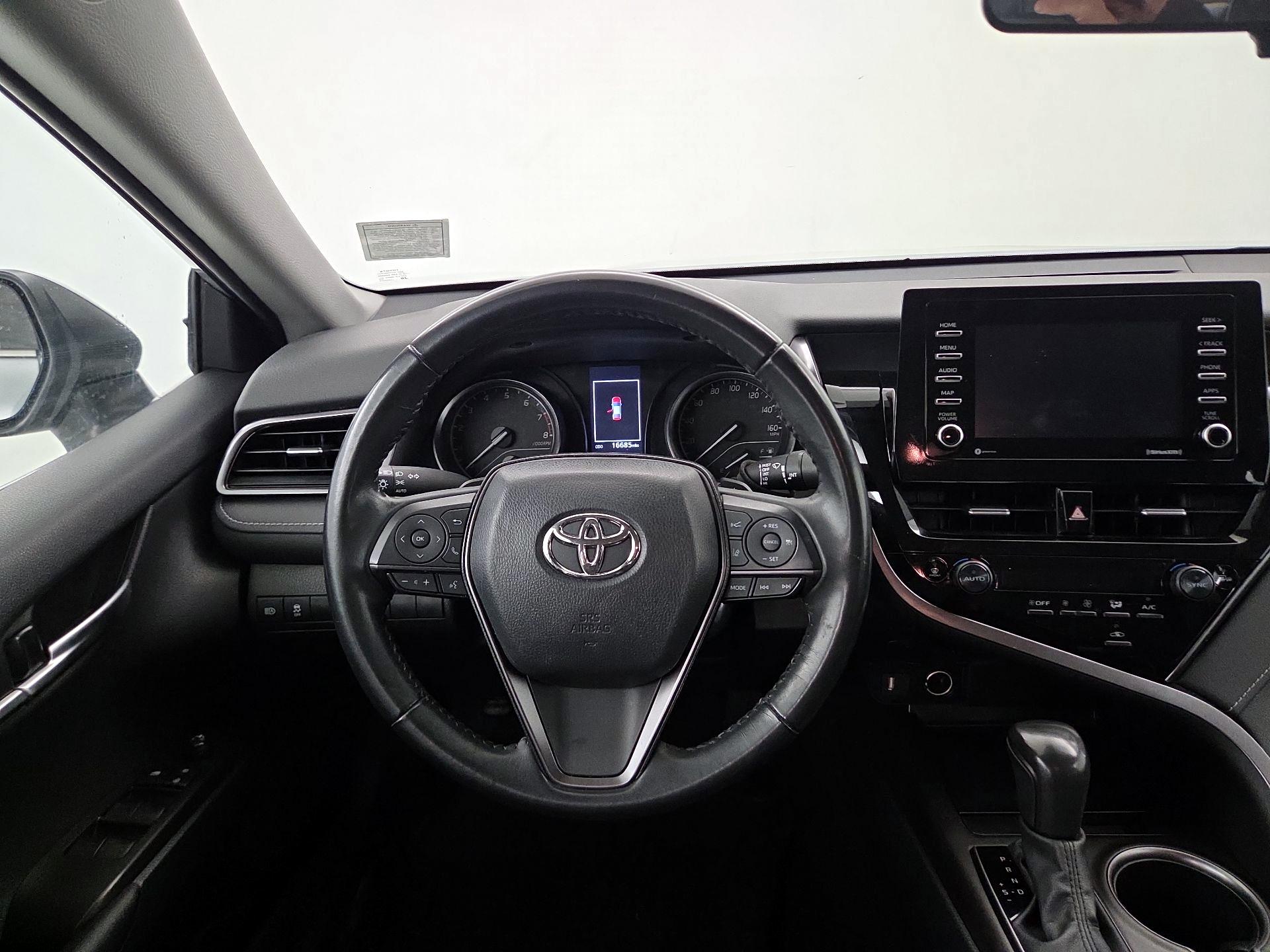 Thumbnail: 2024 Toyota Camry - 10