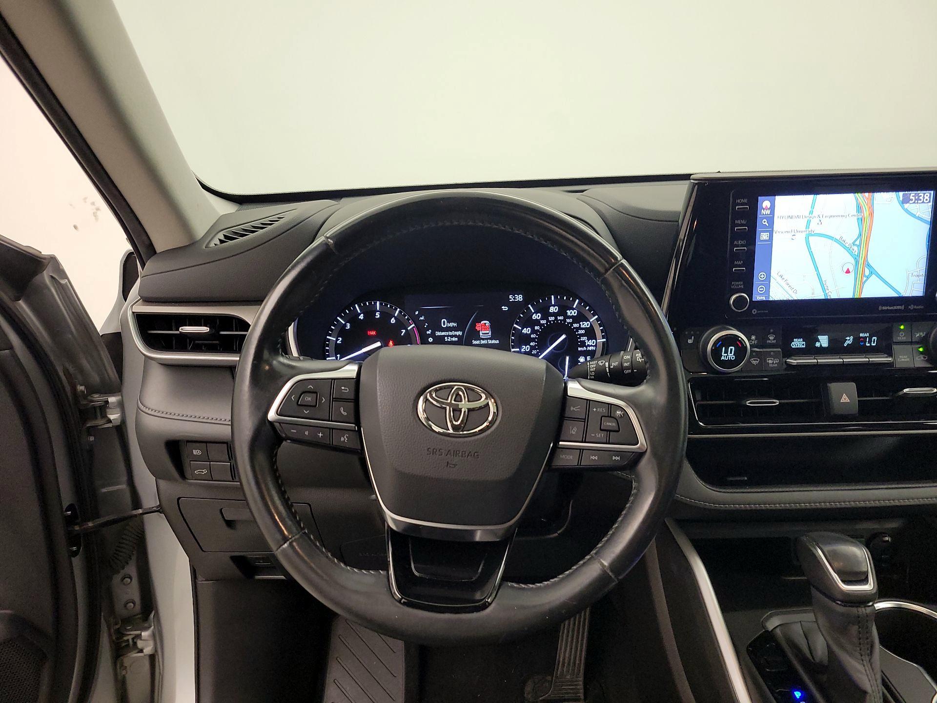 Thumbnail: 2020 Toyota Highlander - 10