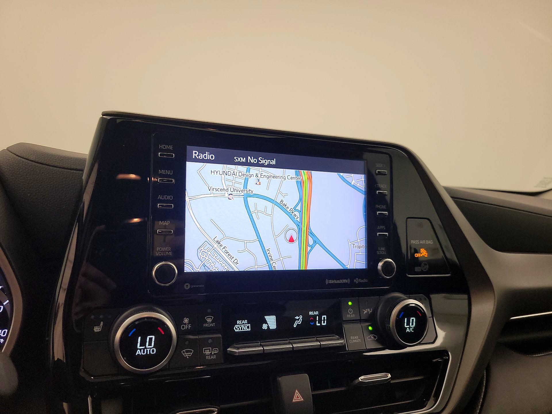 Thumbnail: 2020 Toyota Highlander - 14