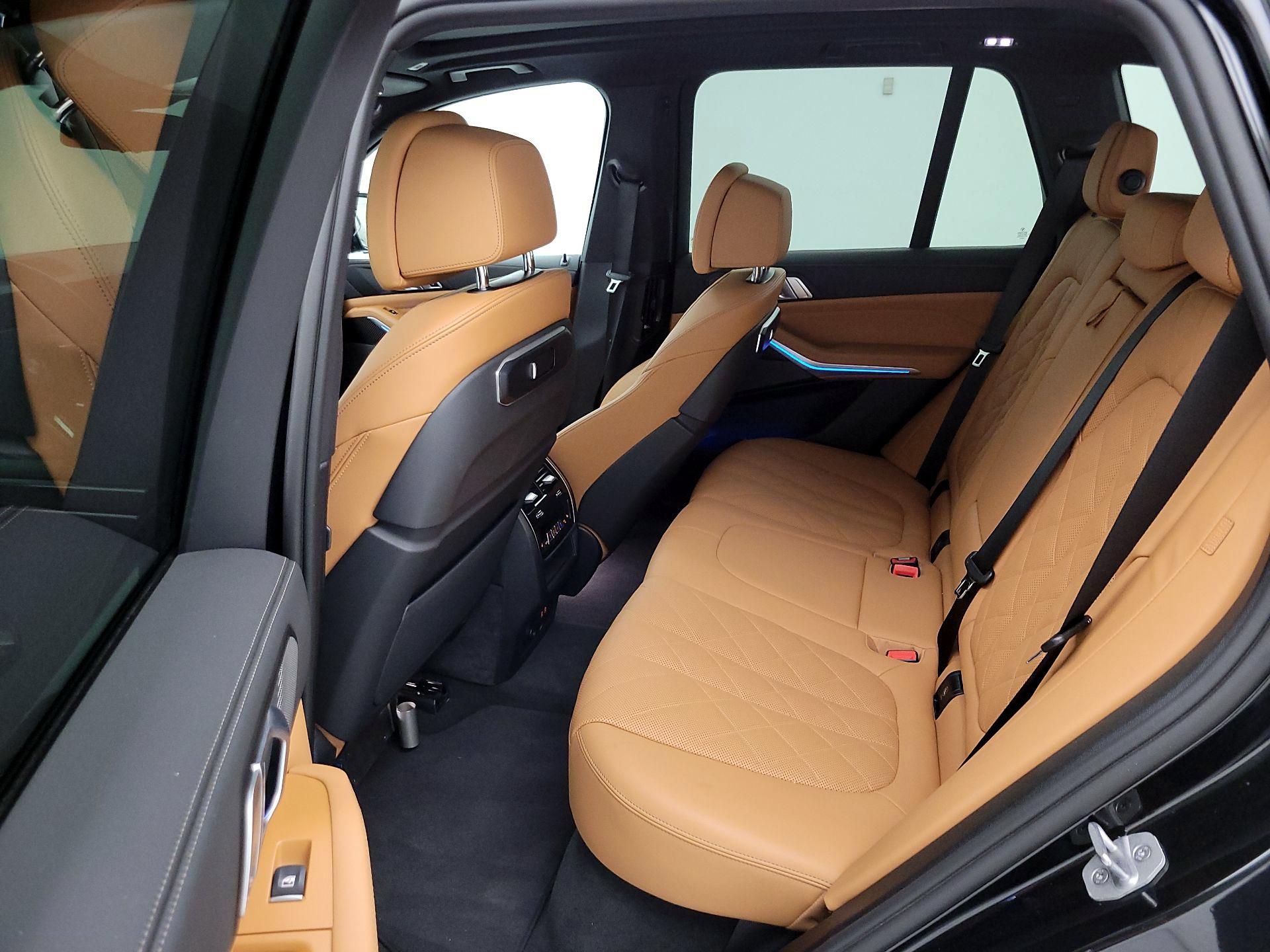 Thumbnail: 2026 BMW X5 - 19