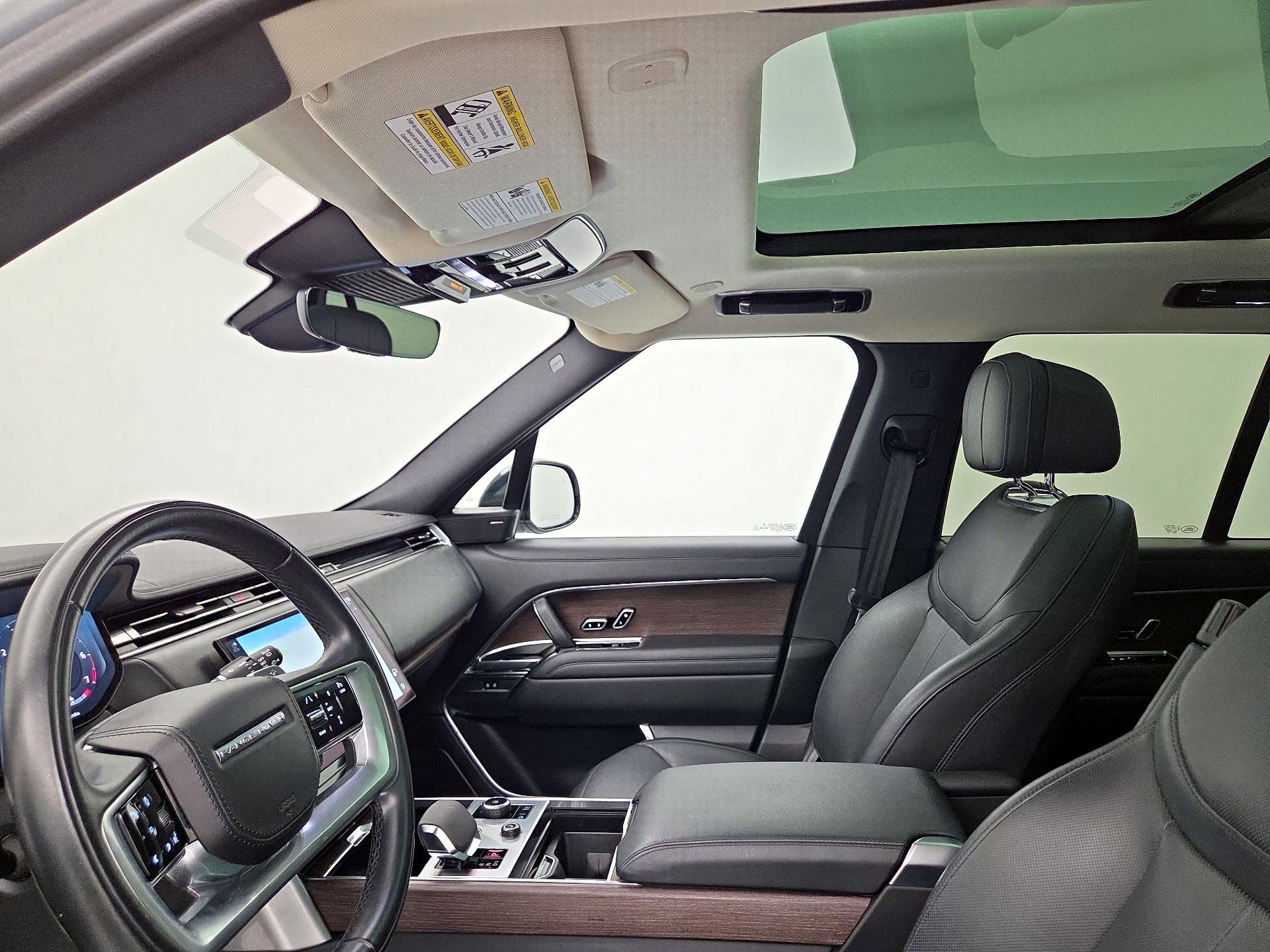 Thumbnail: 2023 Land Rover Range Rover - 20
