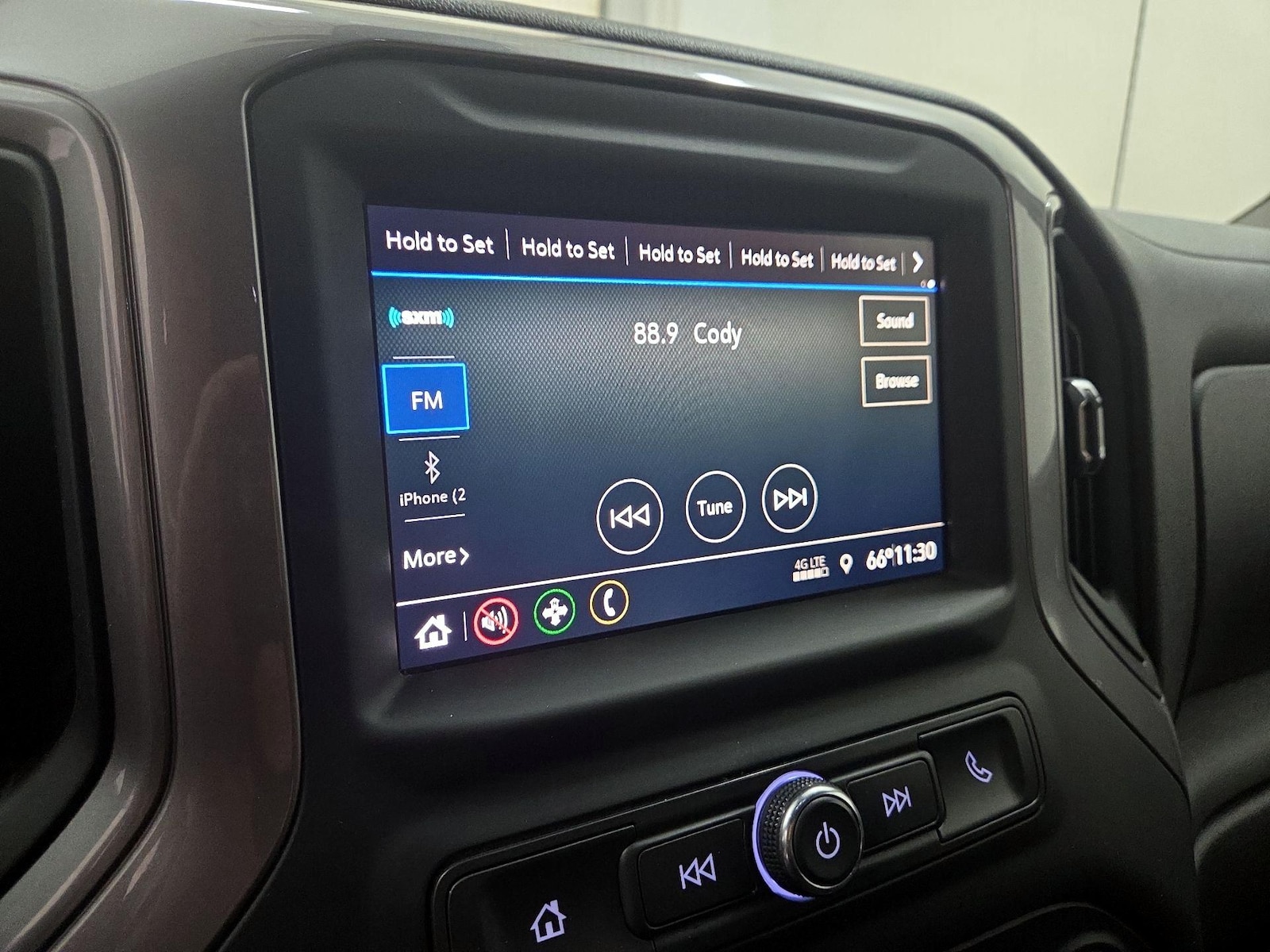 2022 Chevrolet Silverado 1500 Limited Custom - Photo 16