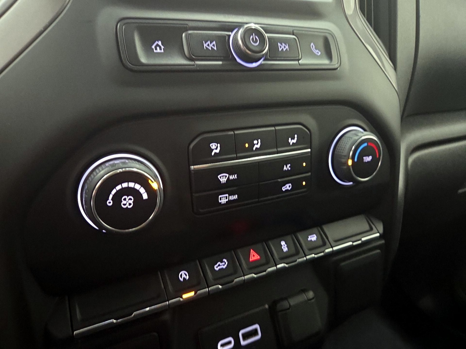 2022 Chevrolet Silverado 1500 Limited Custom - Photo 17