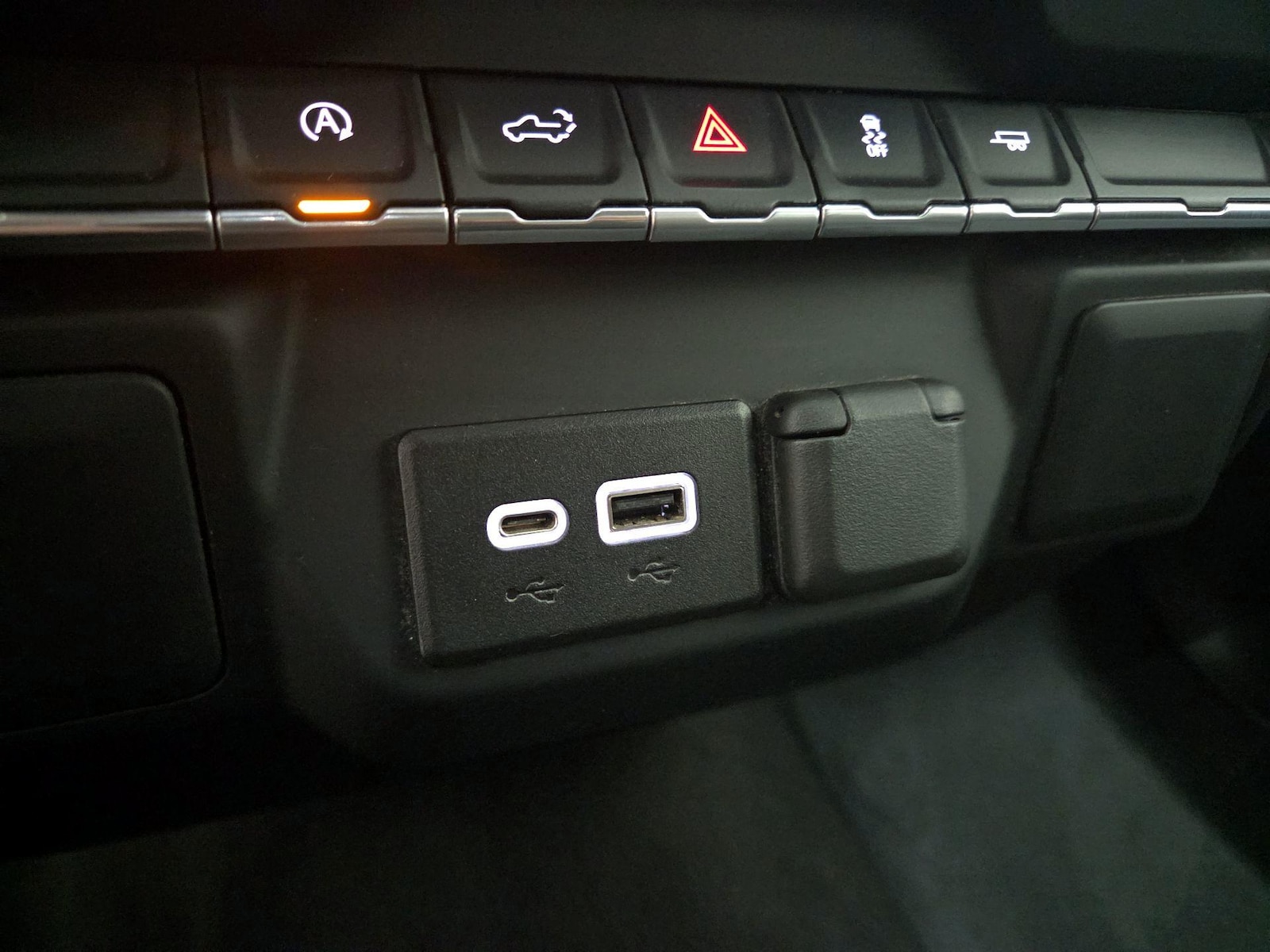2022 Chevrolet Silverado 1500 Limited Custom - Photo 19