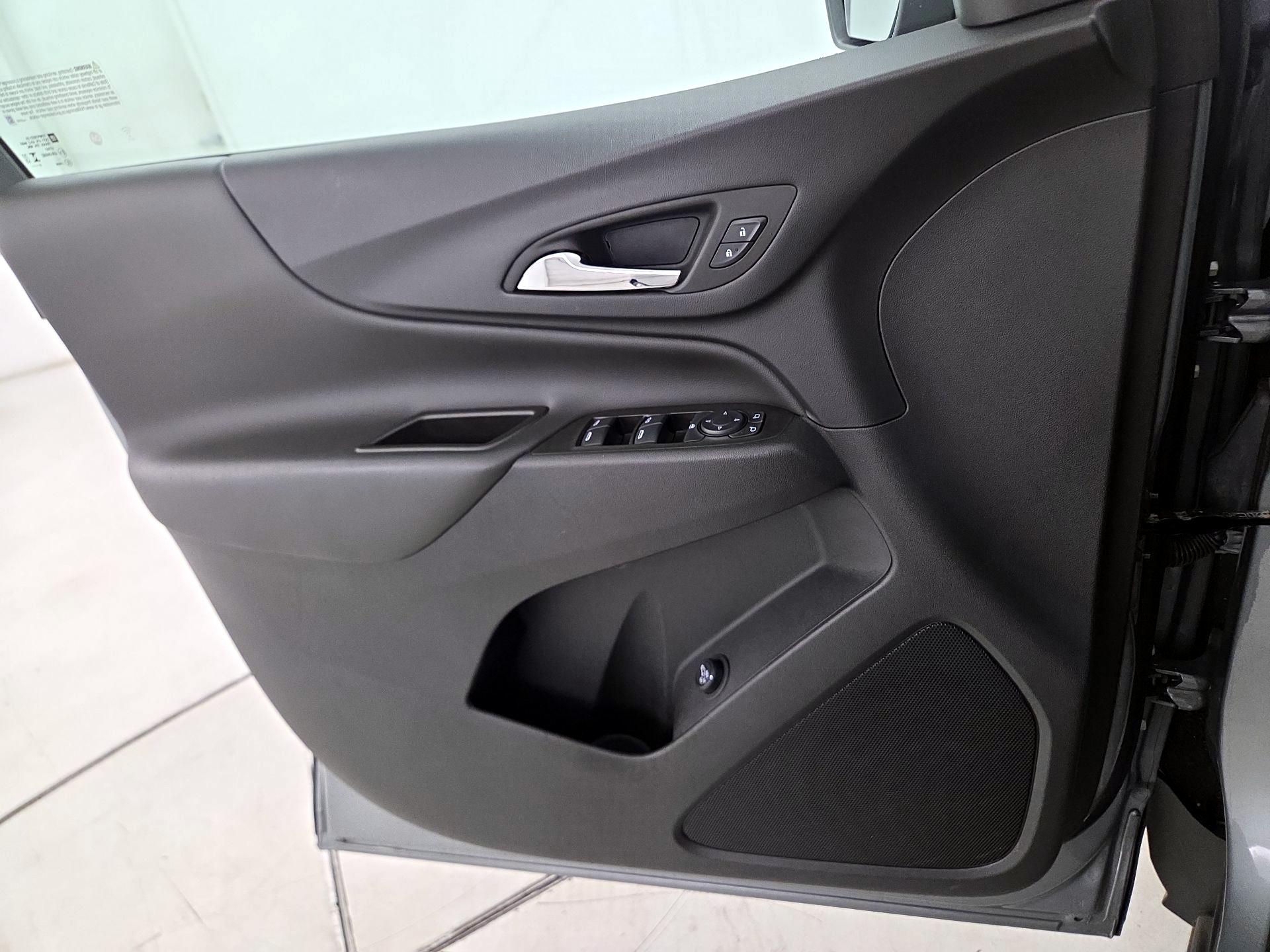 Thumbnail: 2024 Chevrolet Equinox - 12