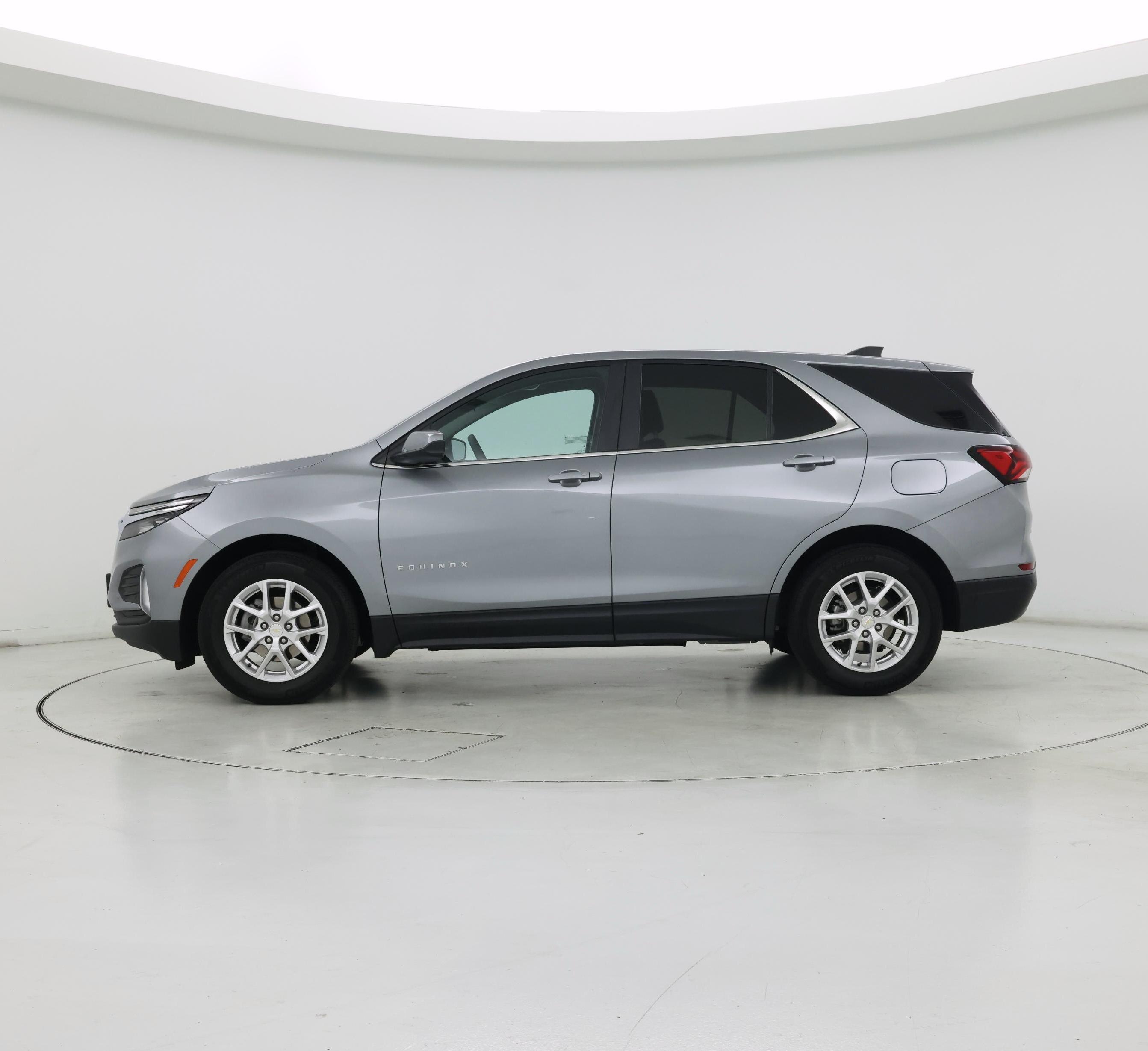 Thumbnail: 2024 Chevrolet Equinox - 3
