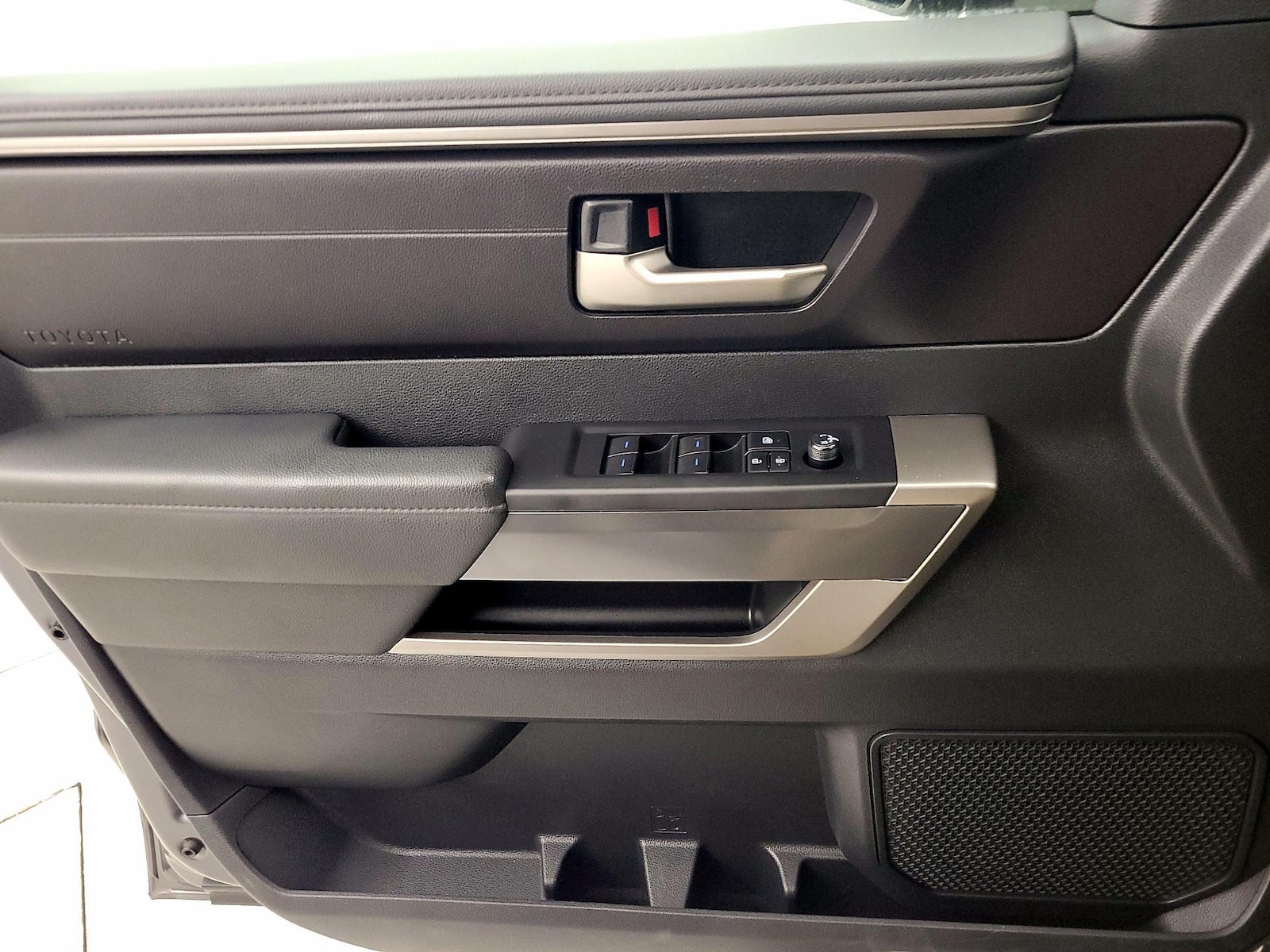 2023 Toyota Tundra SR5 - Photo 13