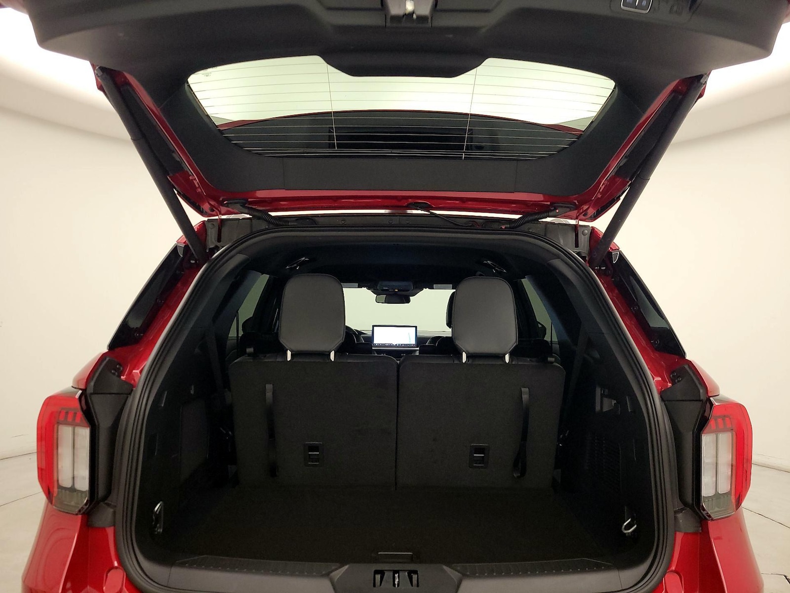 2026 Ford Explorer ST-LINE - Photo 23