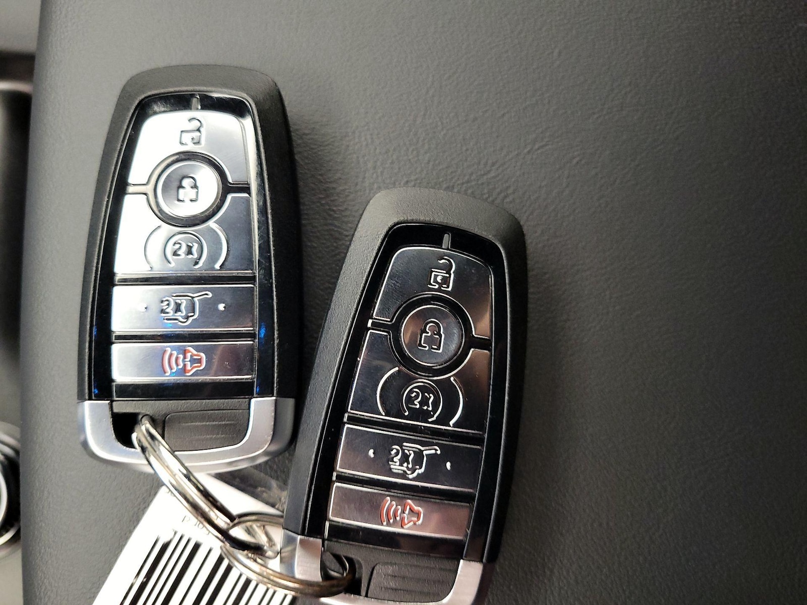 2026 Ford Explorer ST-LINE - Photo 26