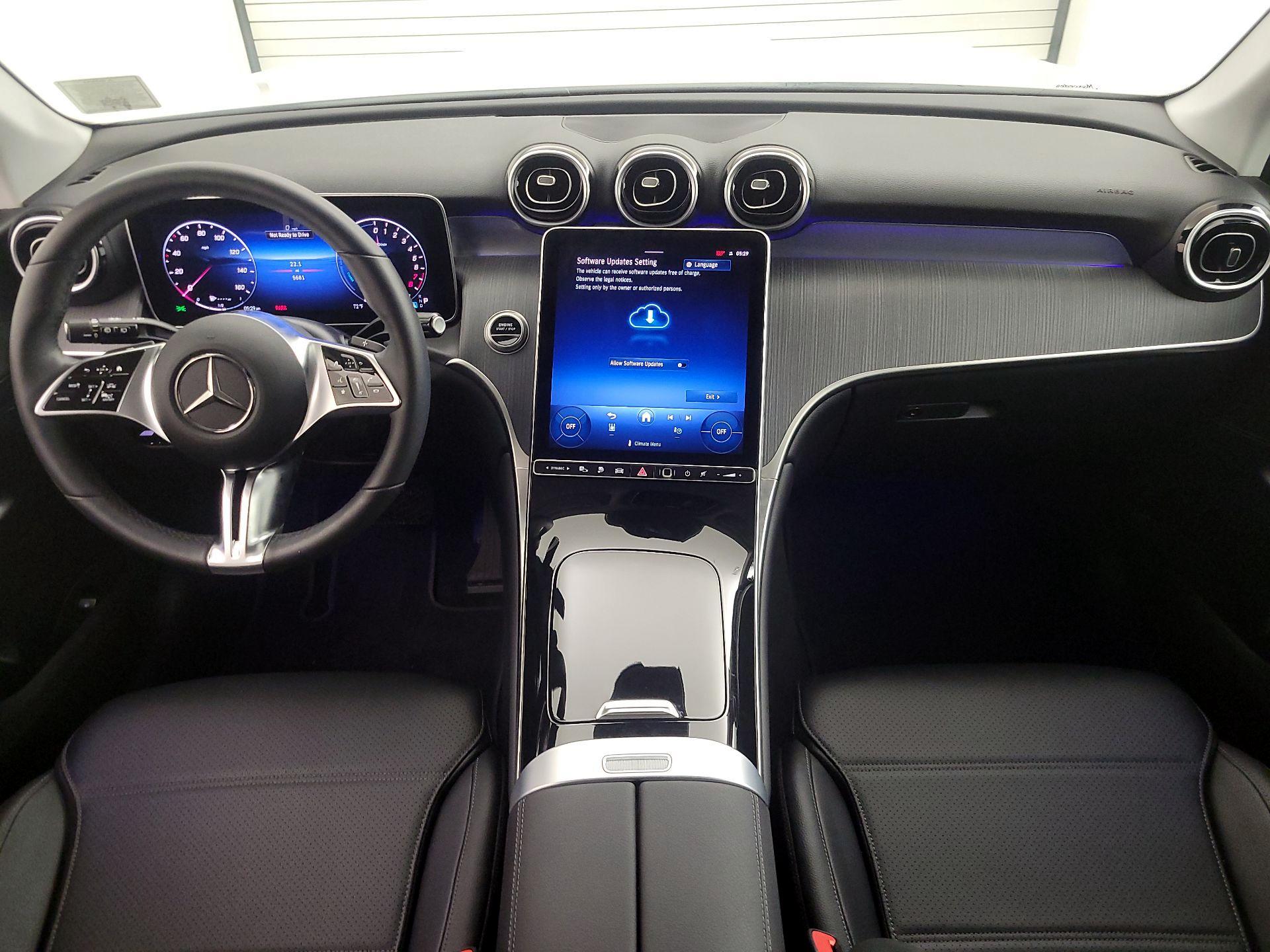 Thumbnail: 2025 Mercedes-Benz GLC - 9