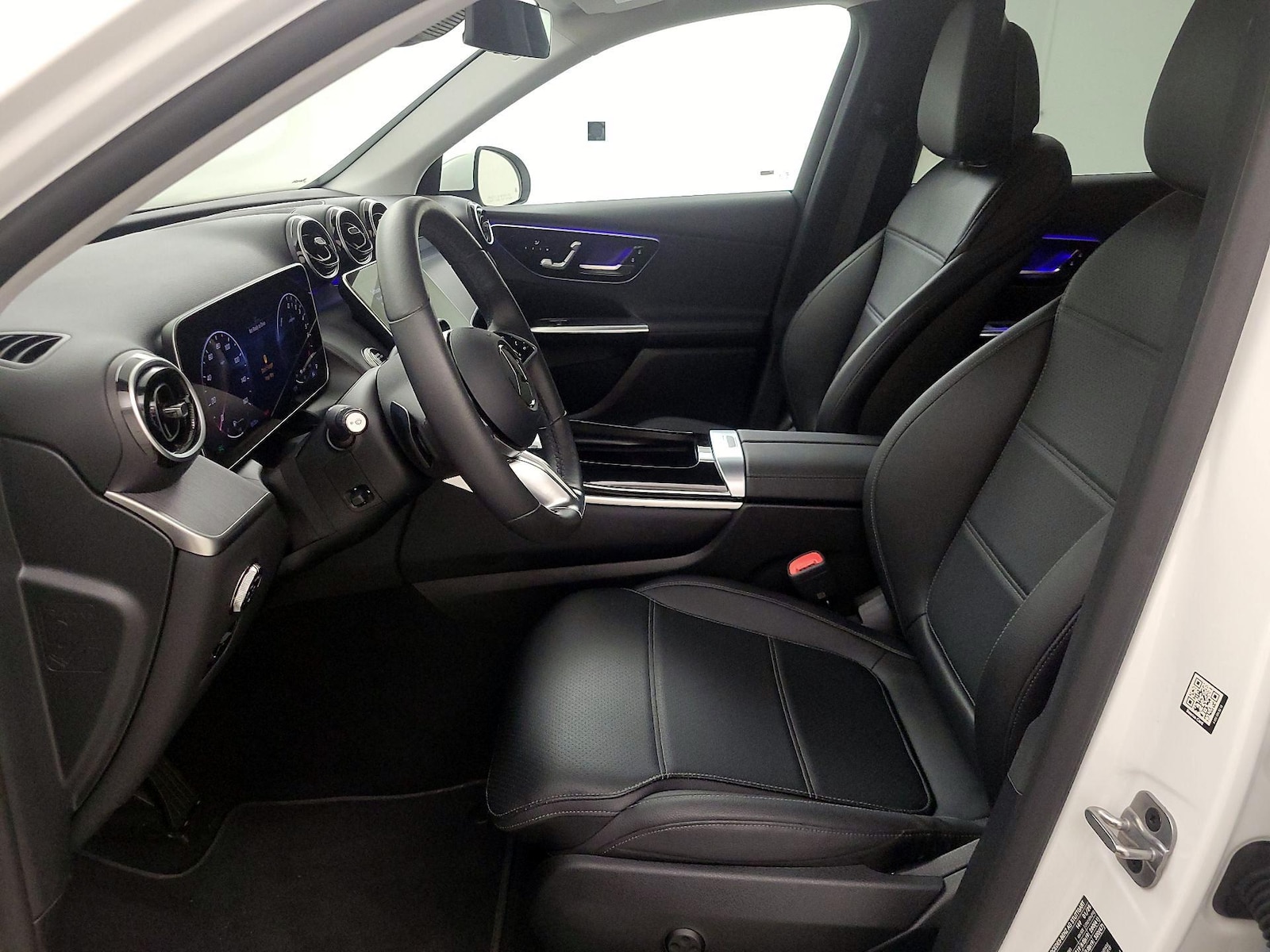 2025 Mercedes-Benz GLC Base - Photo 12