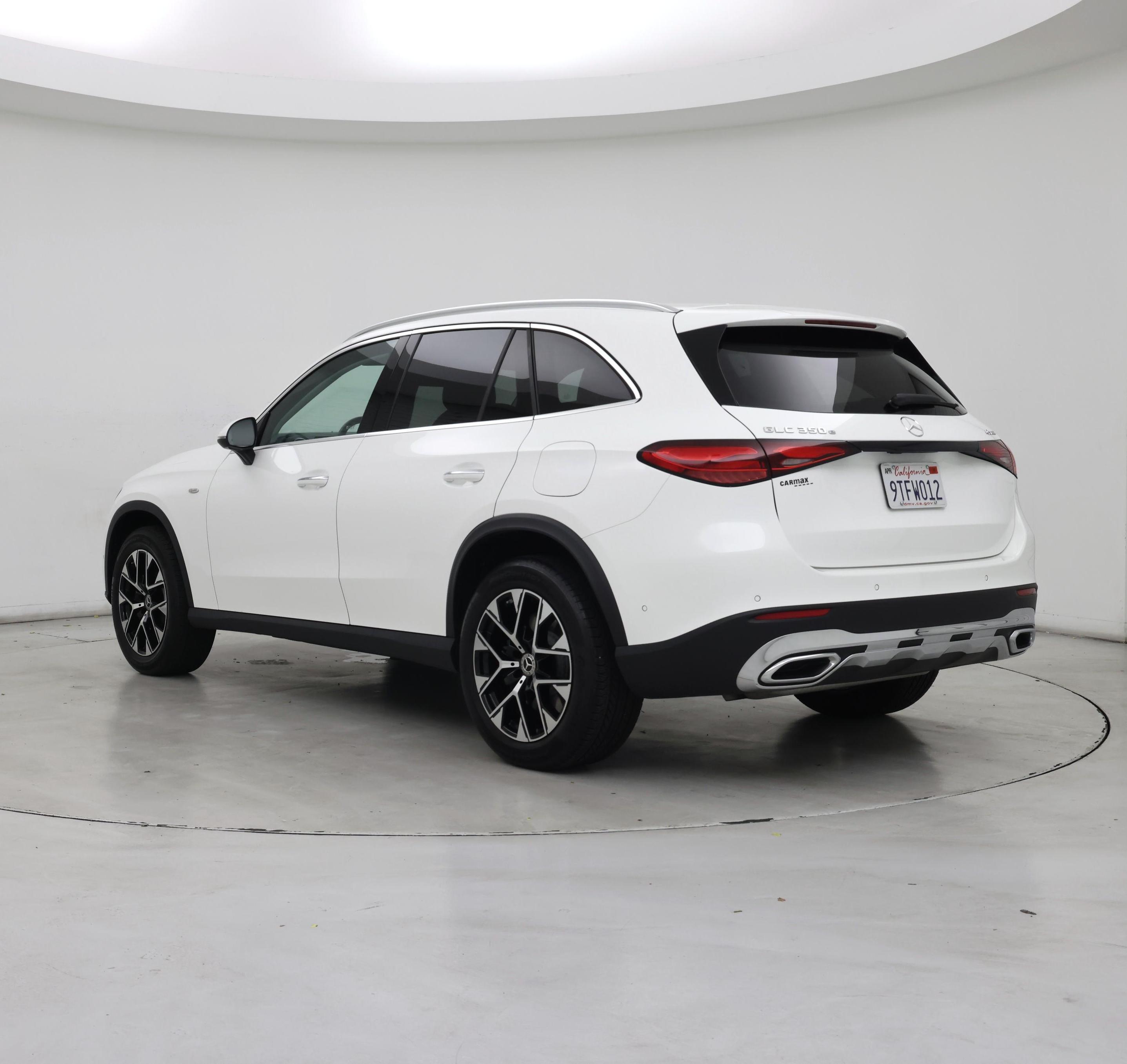 Thumbnail: 2025 Mercedes-Benz GLC - 2