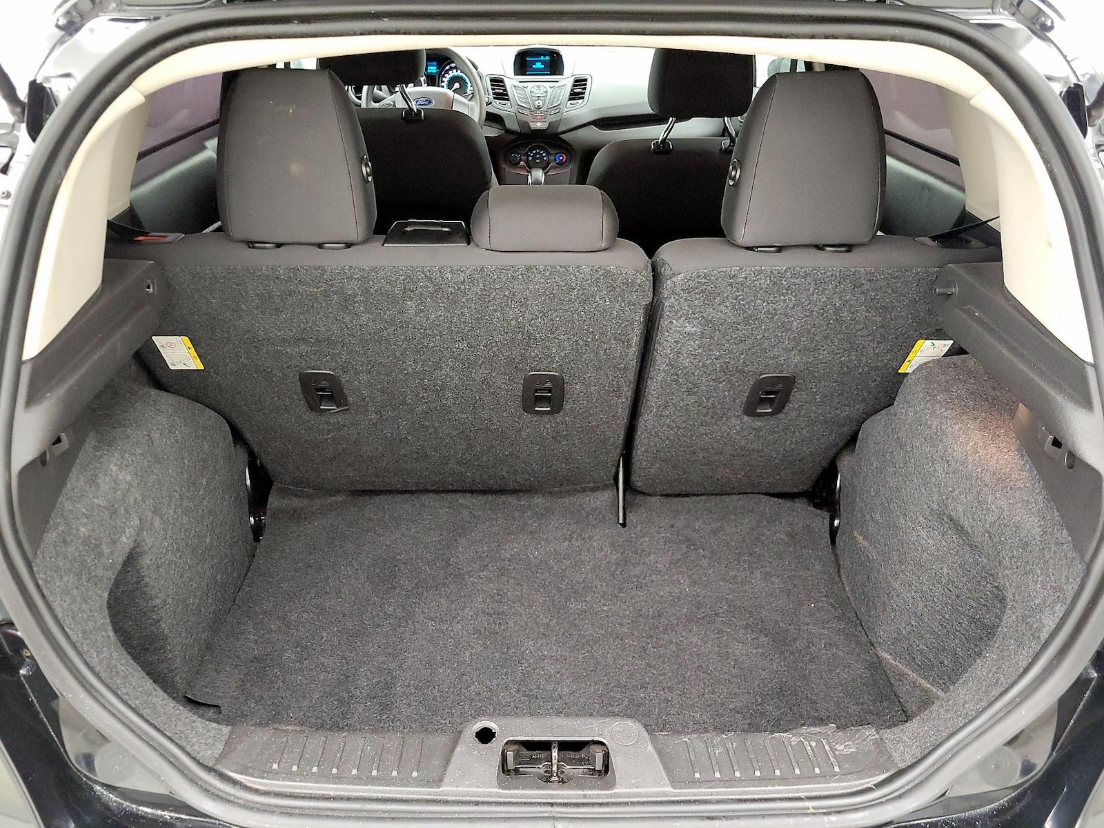 2016 Ford Fiesta S - Photo 18