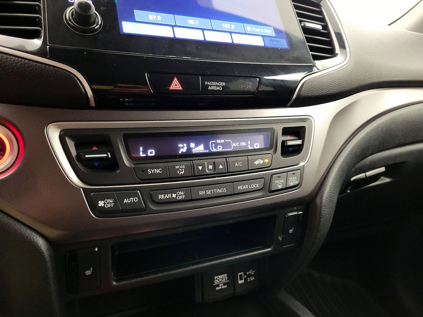 2021 Honda Pilot EX-L - Photo 17