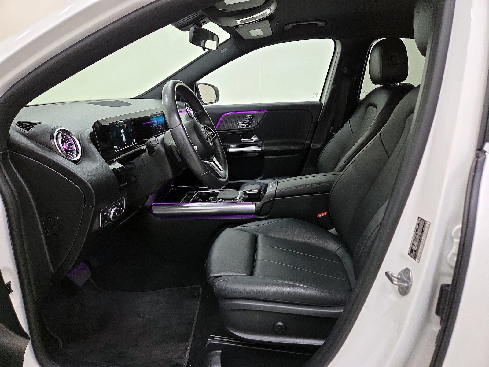 Power Seat(s) & Side Airbags
