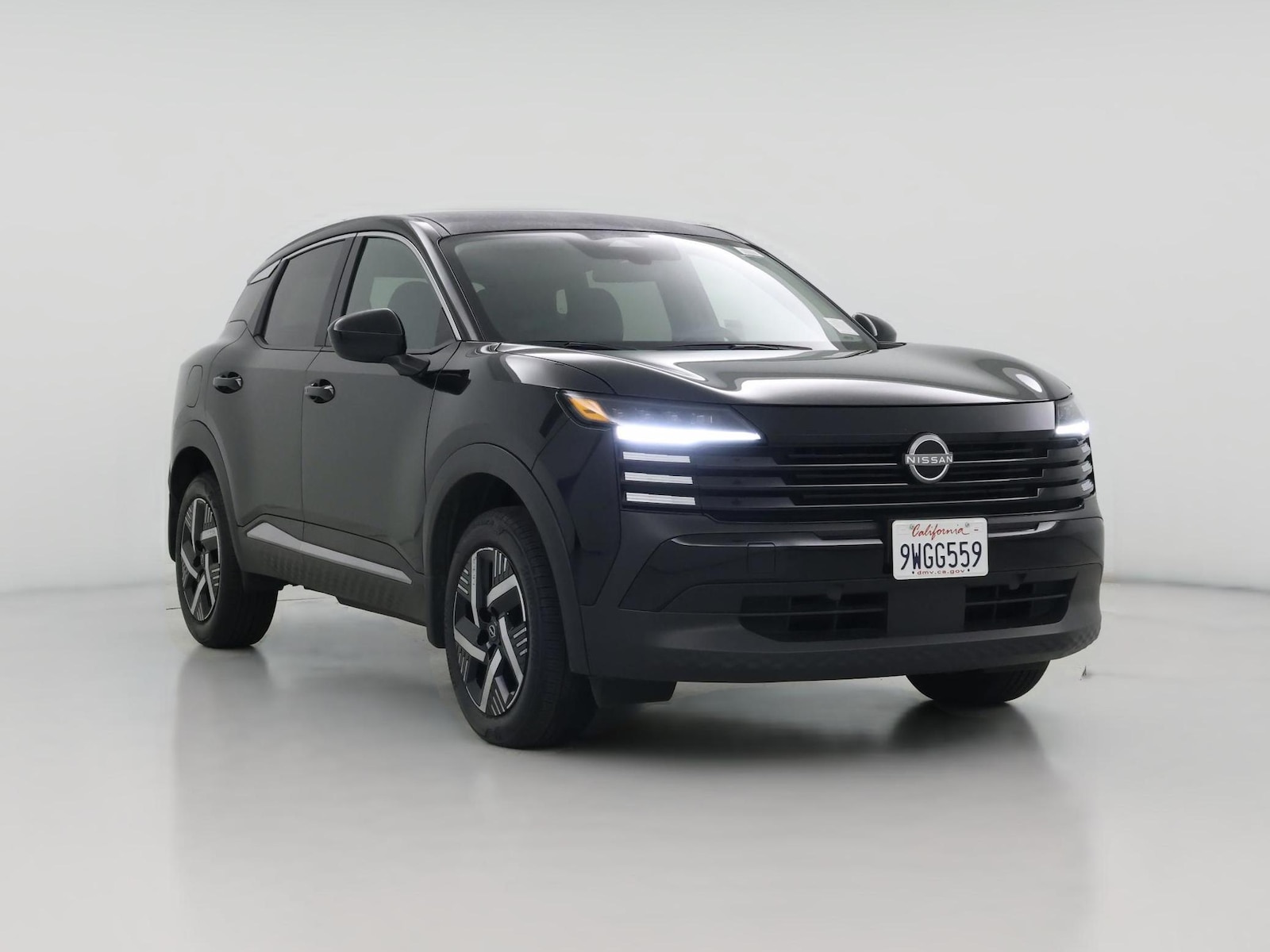 2025 Nissan Kicks