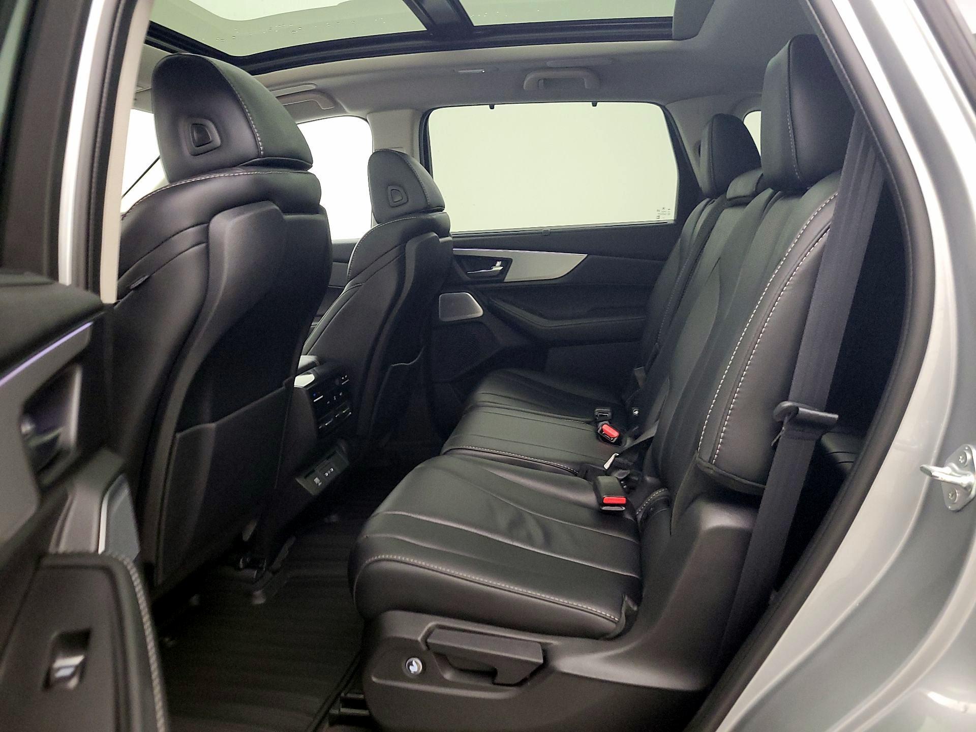 Thumbnail: 2026 Acura MDX - 20