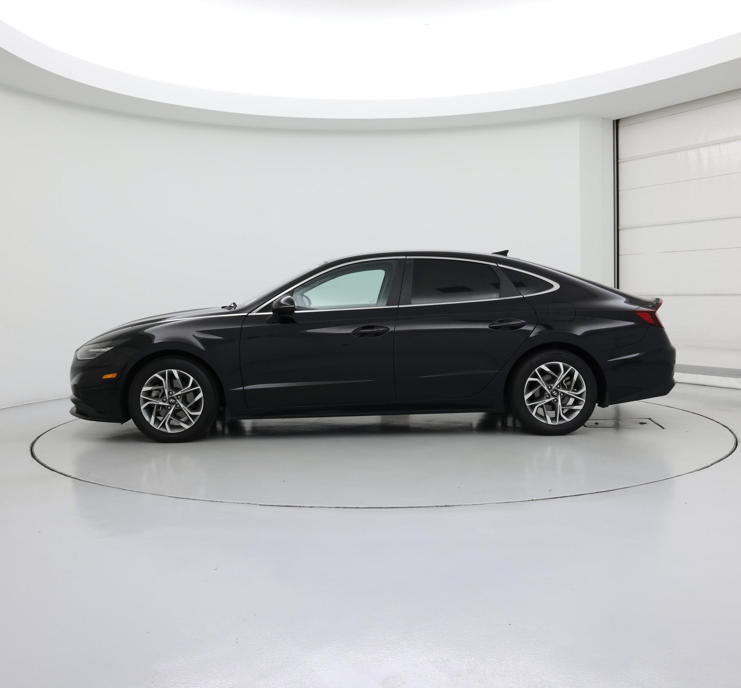 Thumbnail: 2023 Hyundai Sonata - 3