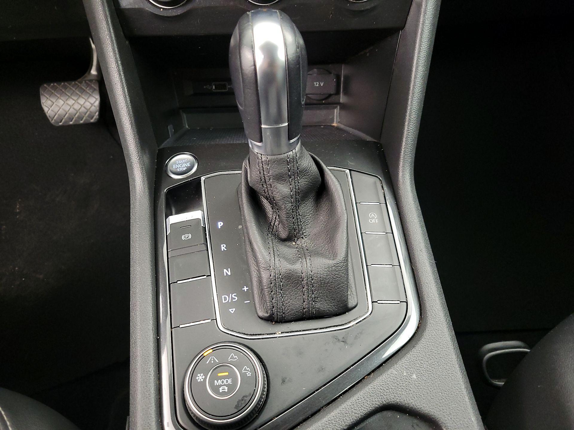Thumbnail: 2019 Volkswagen Tiguan - 15