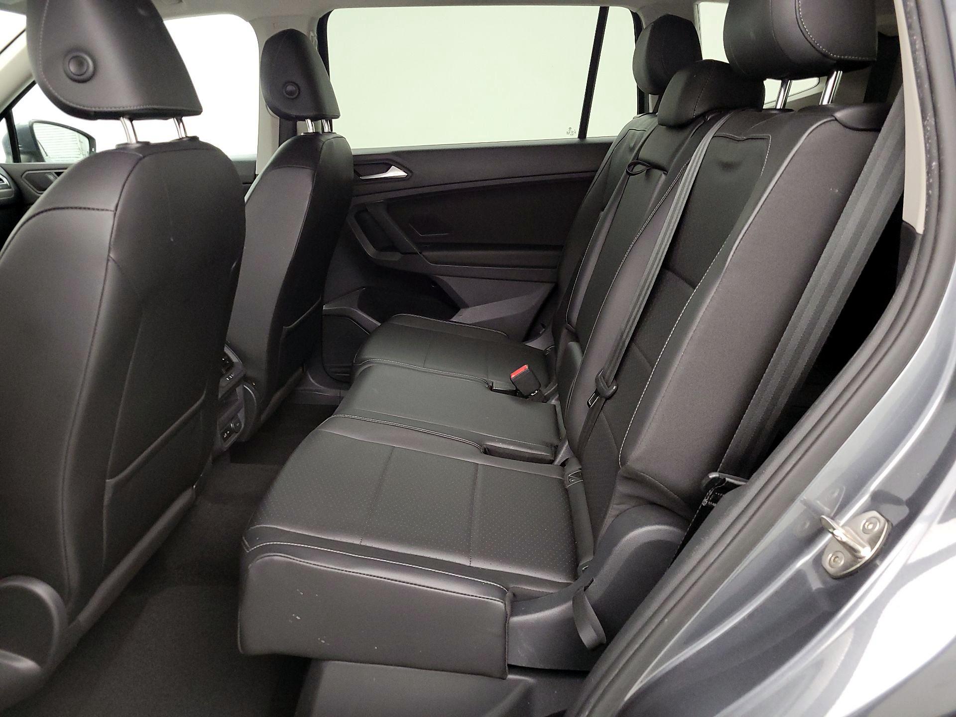 Thumbnail: 2019 Volkswagen Tiguan - 17