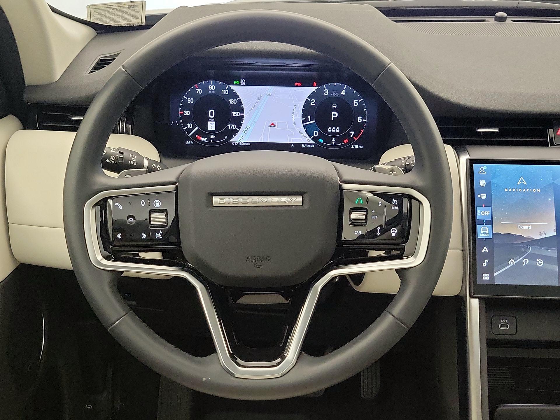 Thumbnail: 2025 Land Rover Discovery Sport - 10