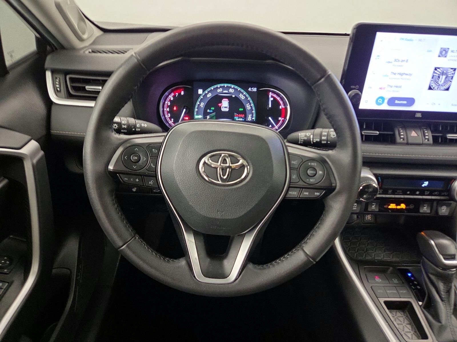 2023 Toyota RAV4 XLE Premium - Photo 11