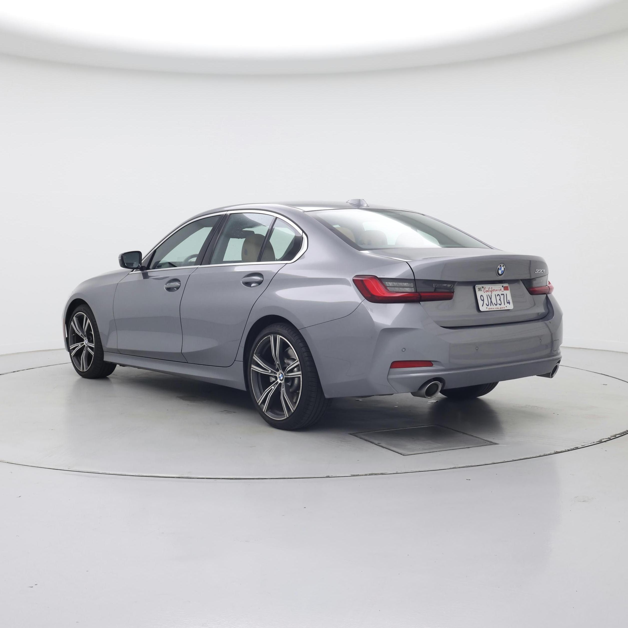 Thumbnail: 2024 BMW 3 Series - 2