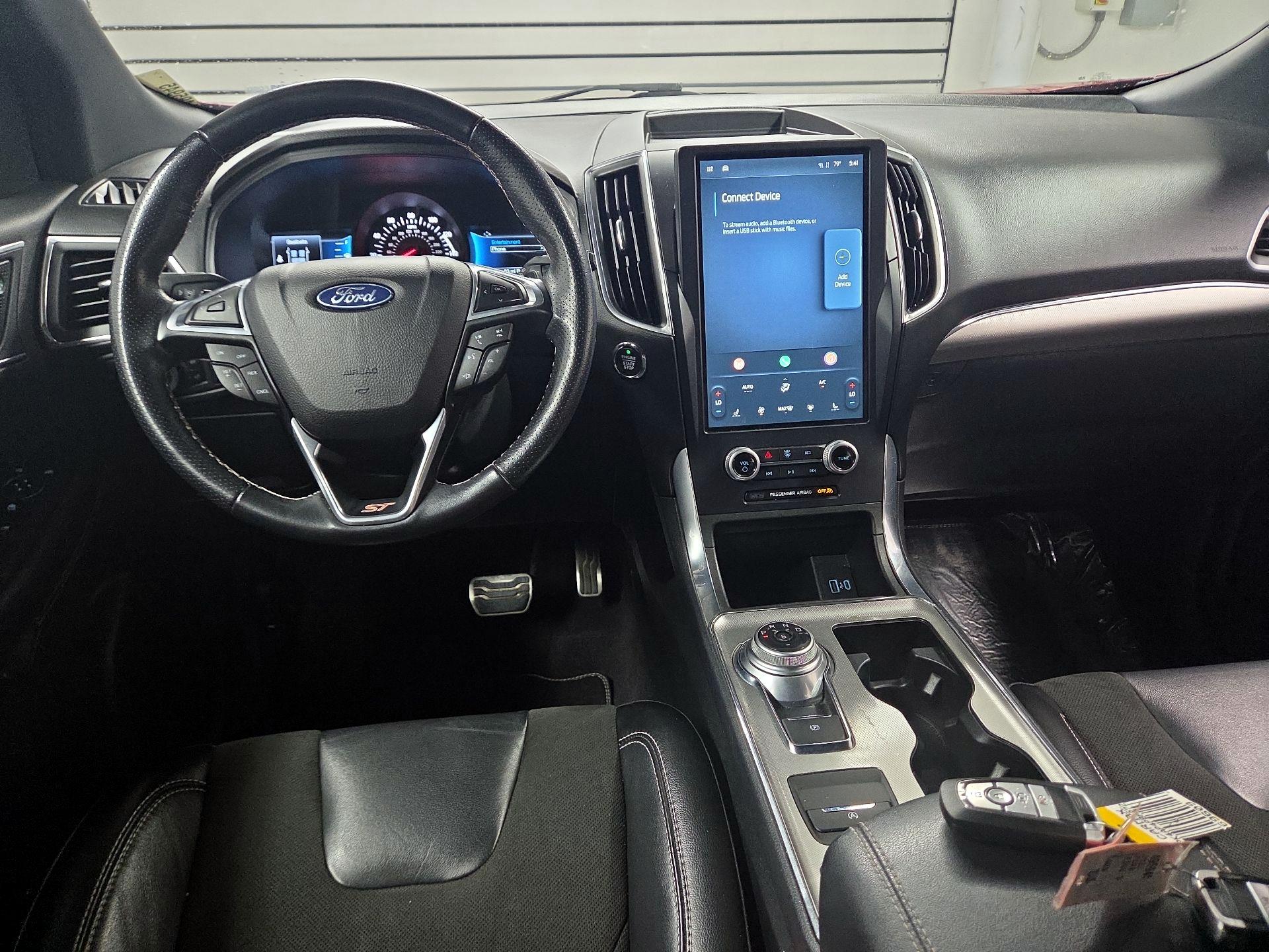 Thumbnail: 2023 Ford Edge - 8