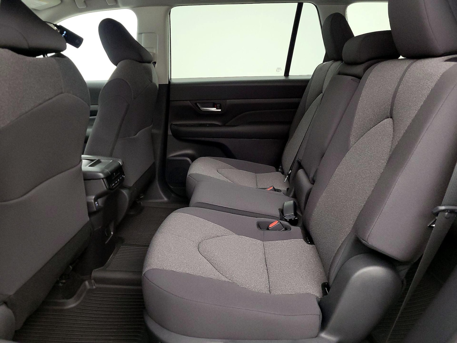 2026 Toyota Grand Highlander LE - Photo 19